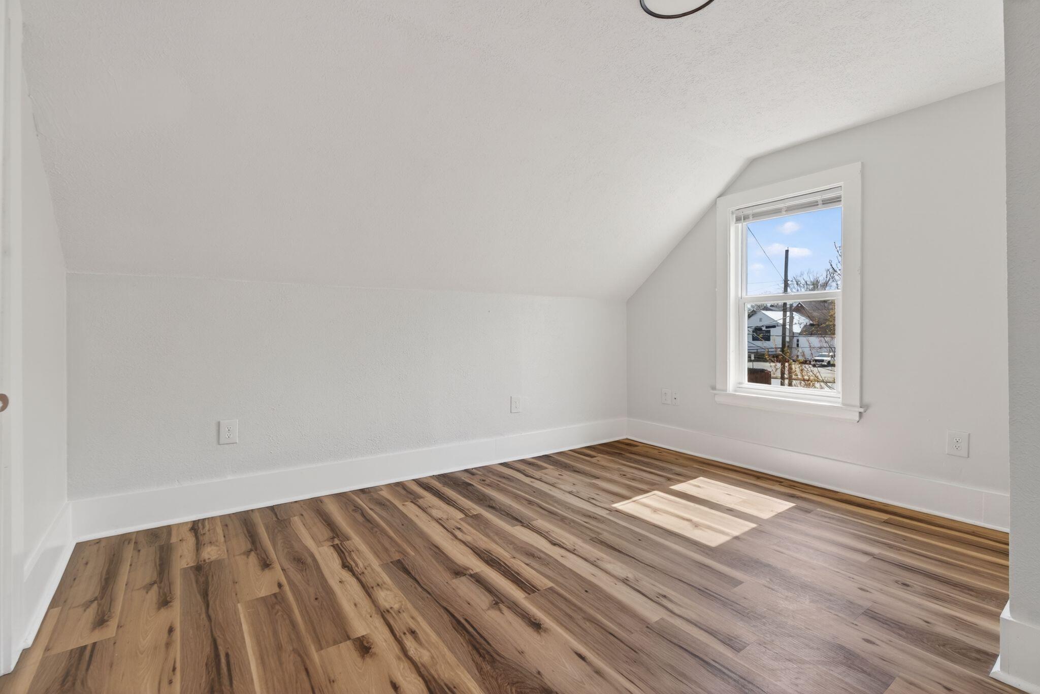 26 Vernon Street Property Photo 14