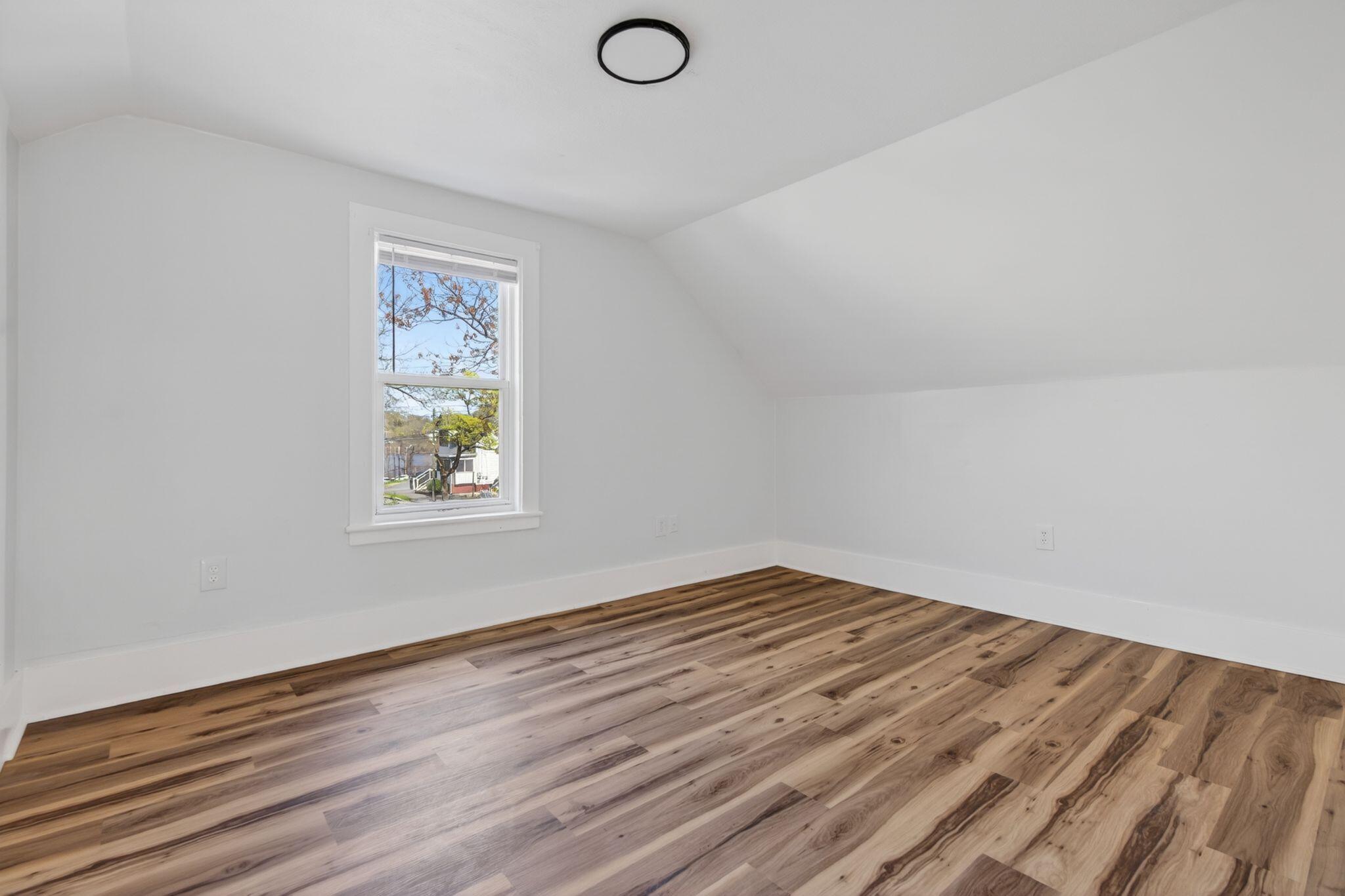 26 Vernon Street Property Photo 16