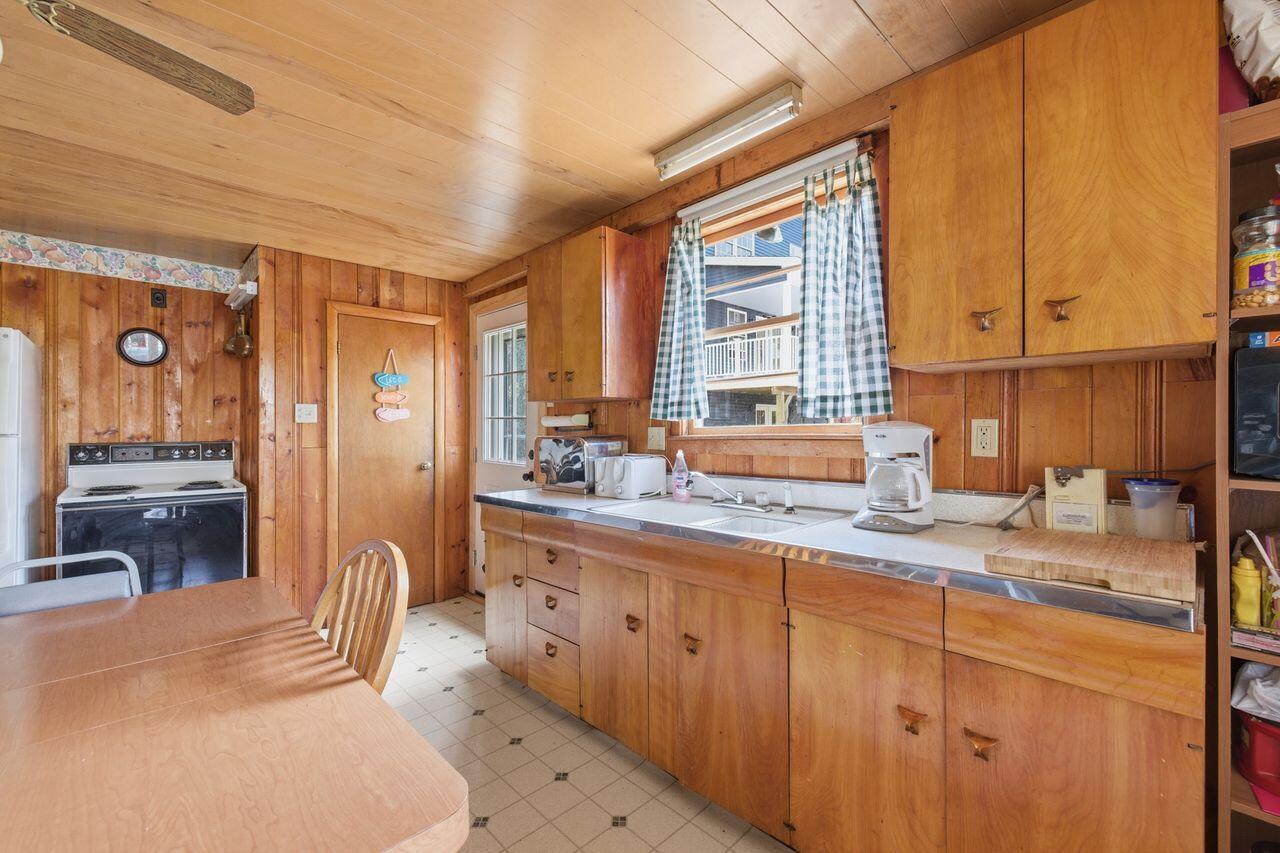 227 Hawk Road Property Photo 32