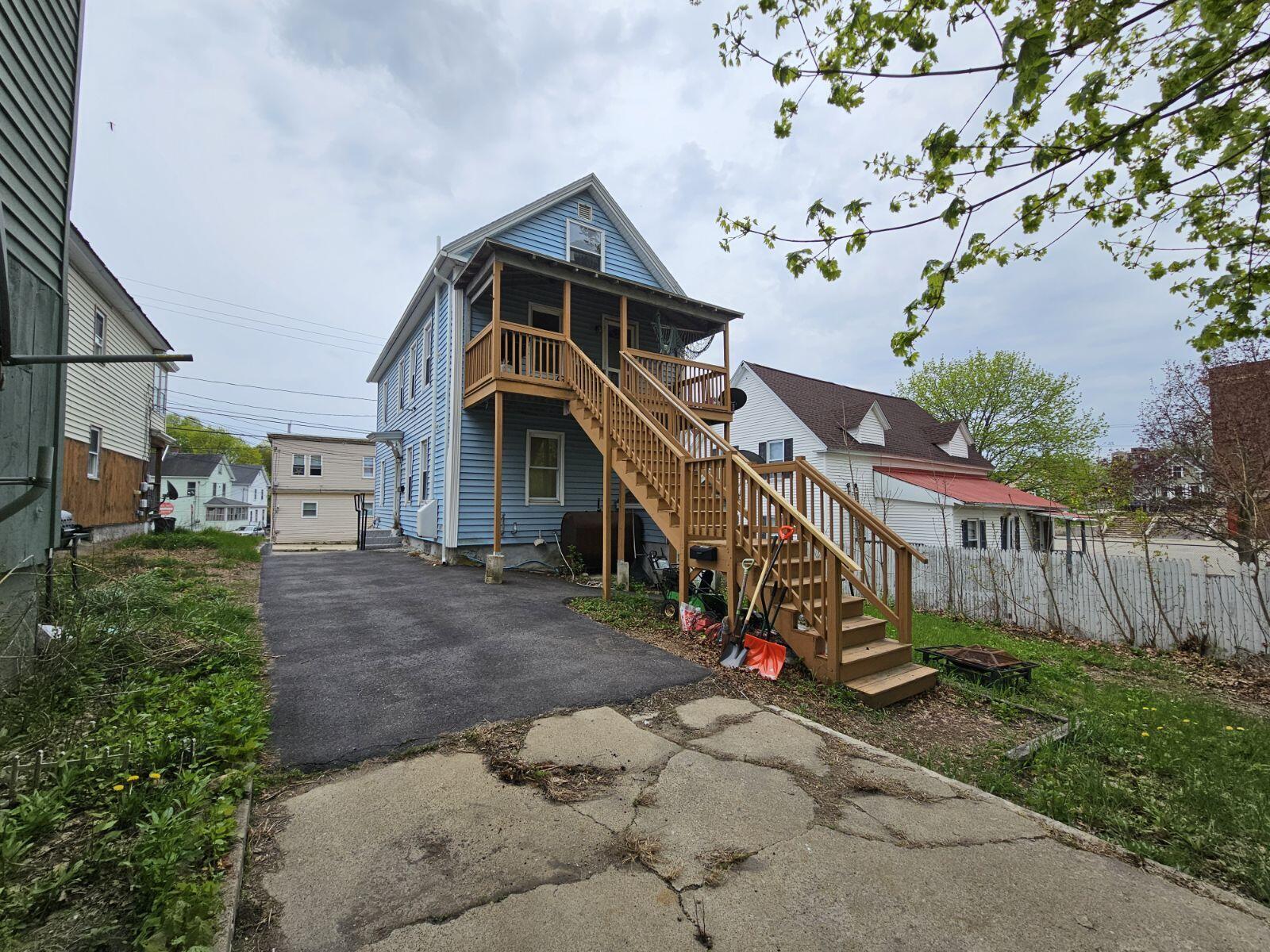 22 Thompson Street Property Photo 2