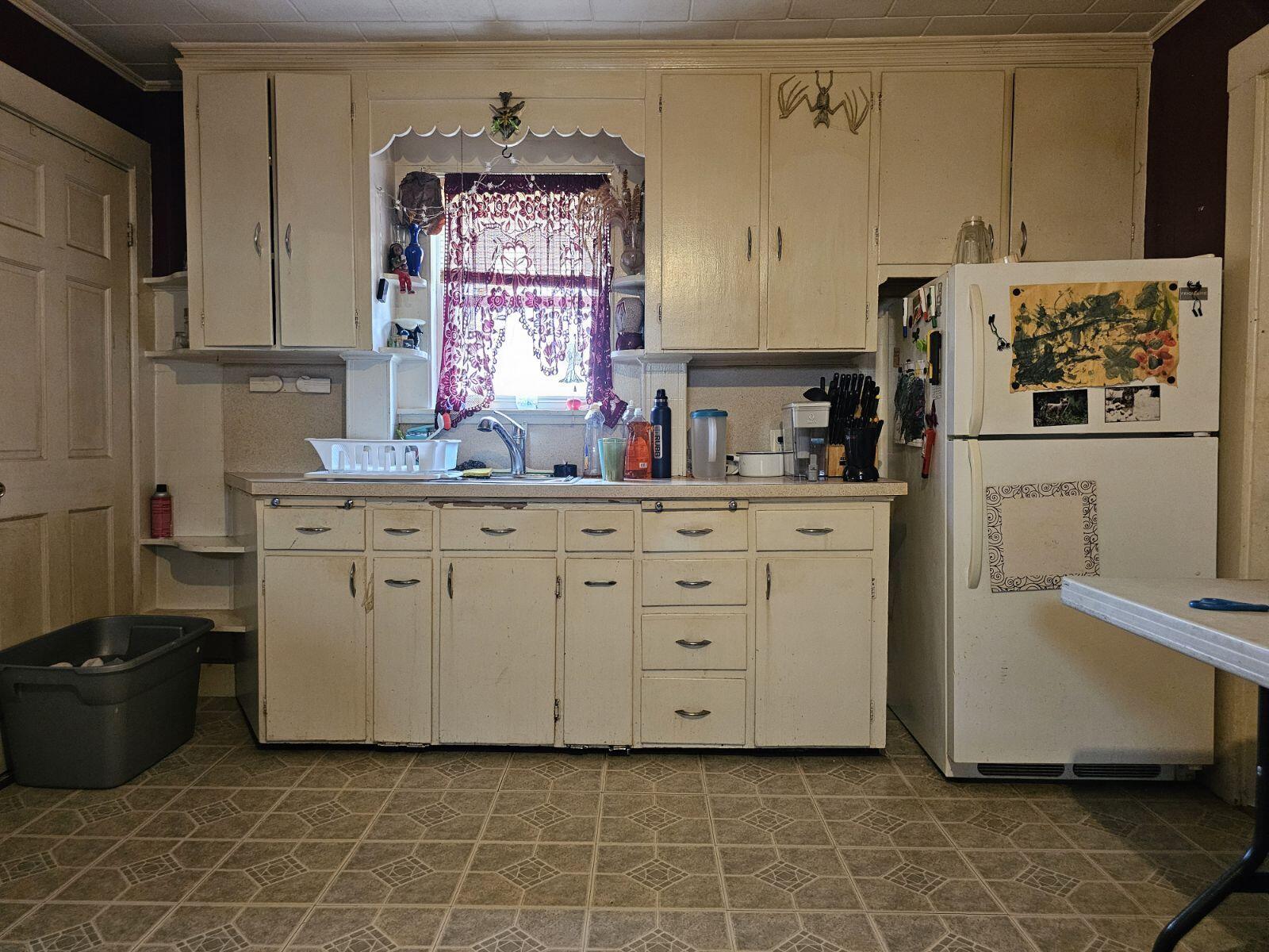 22 Thompson Street Property Photo 4