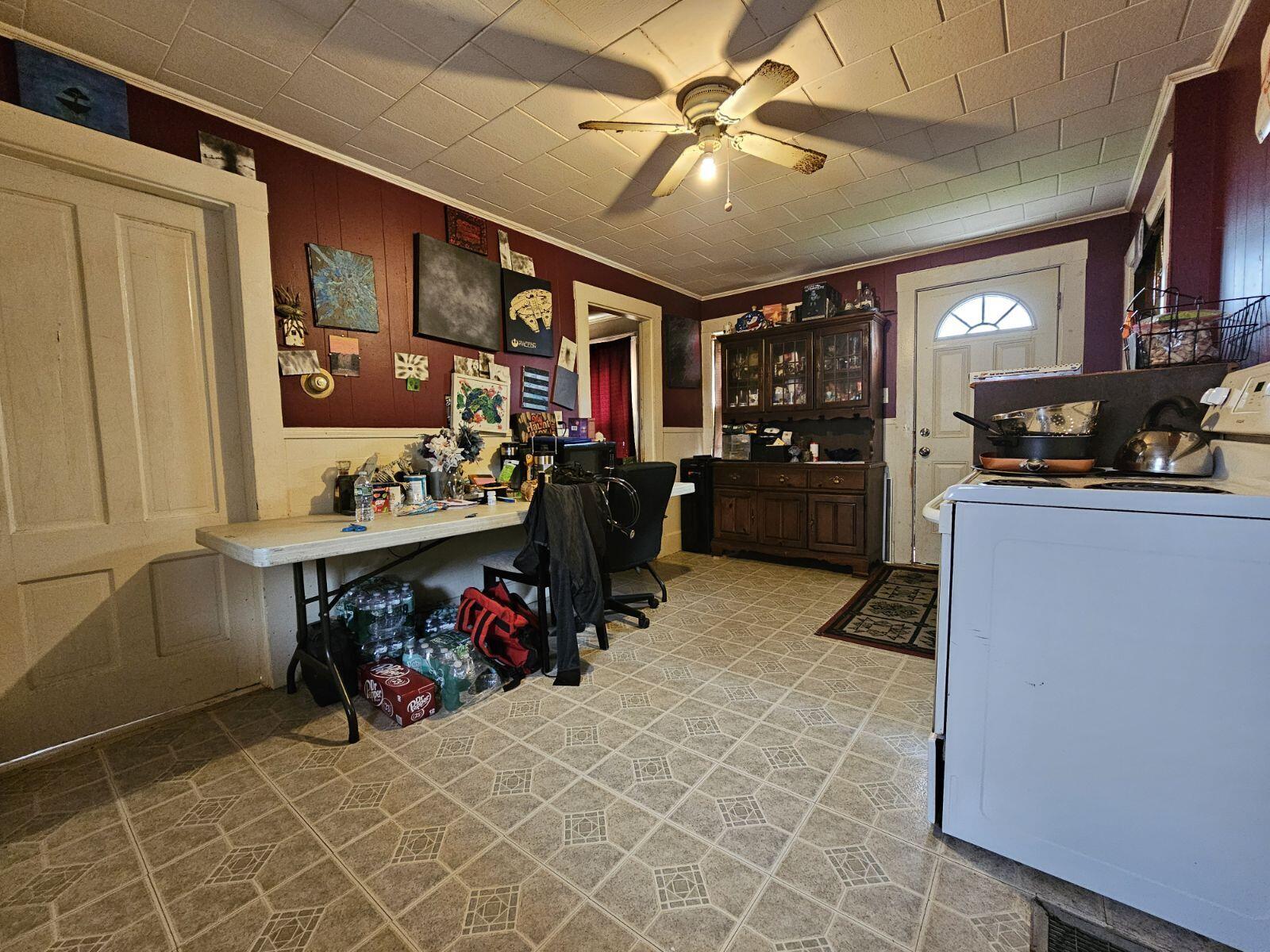 22 Thompson Street Property Photo 6