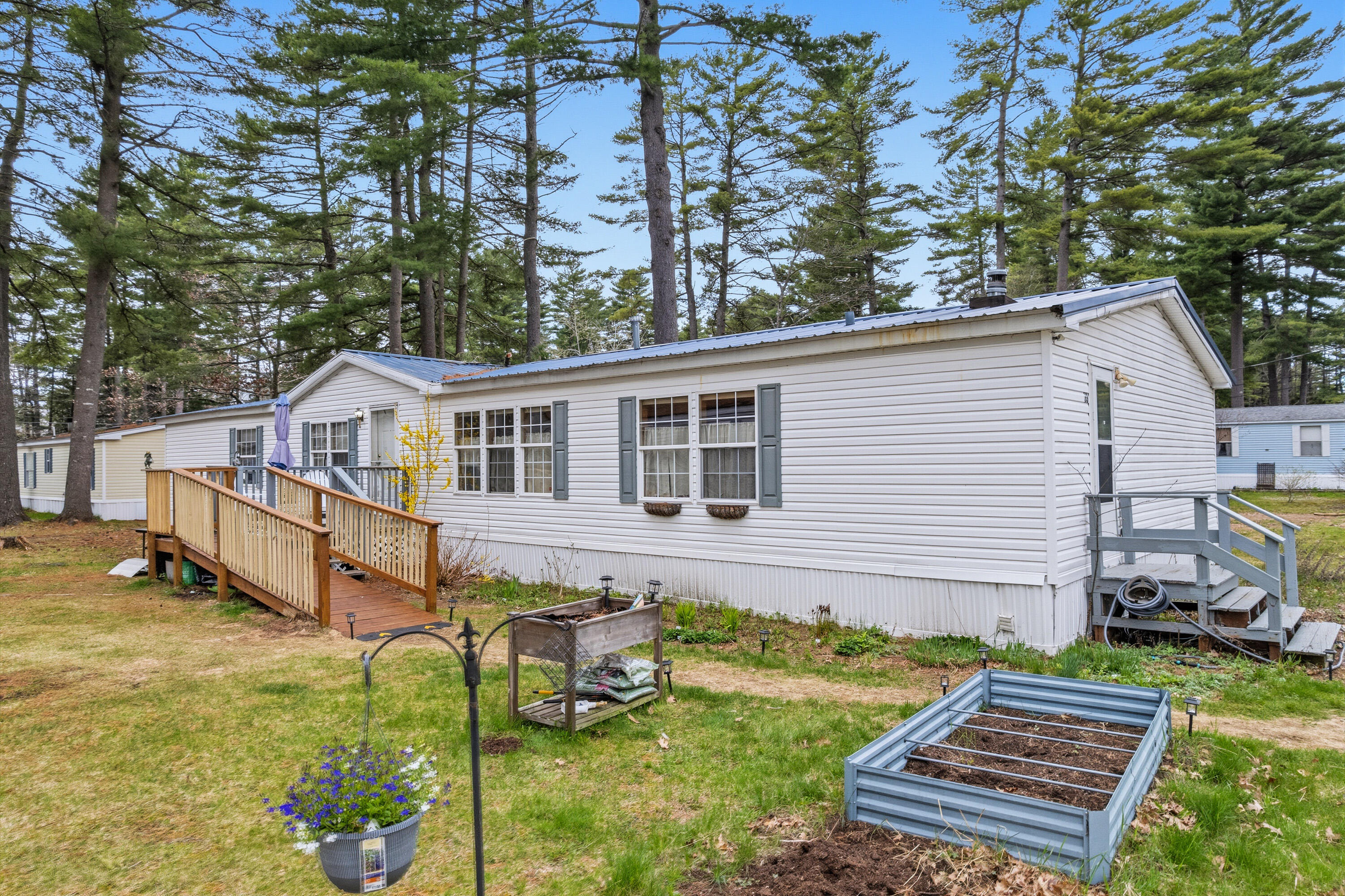 33 Theodore Drive Property Photo 1