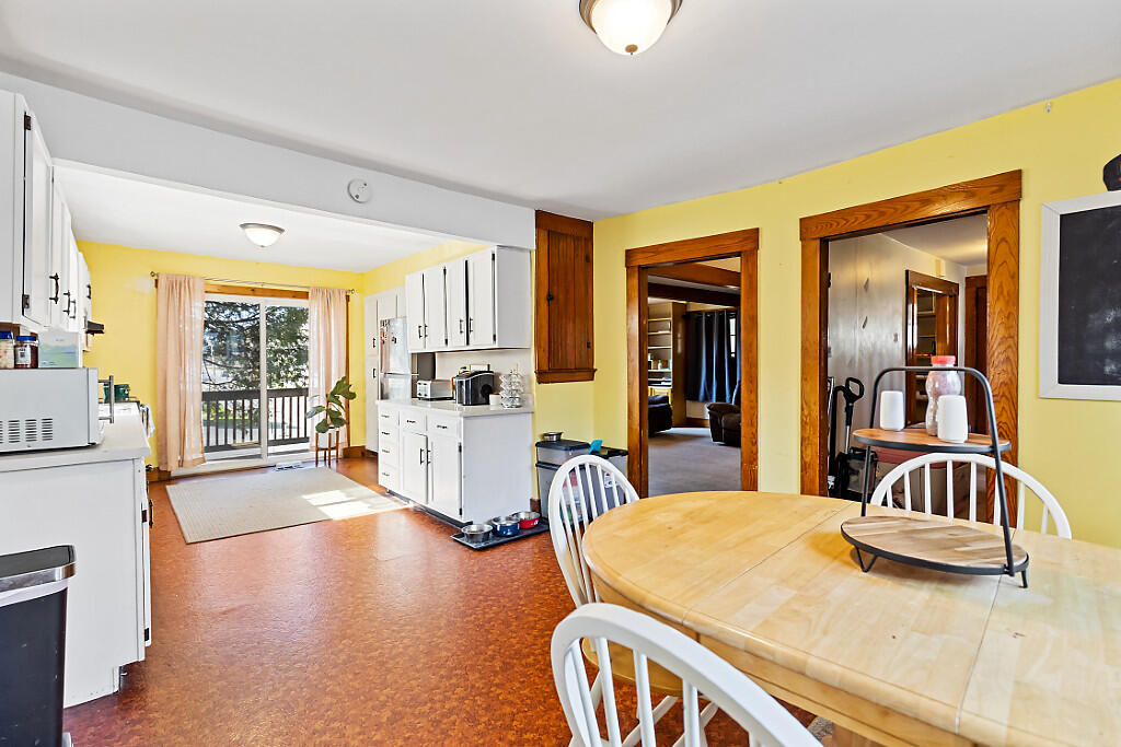 157 Riverside Drive Property Photo 15
