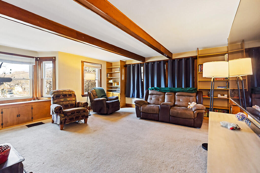 157 Riverside Drive Property Photo 20