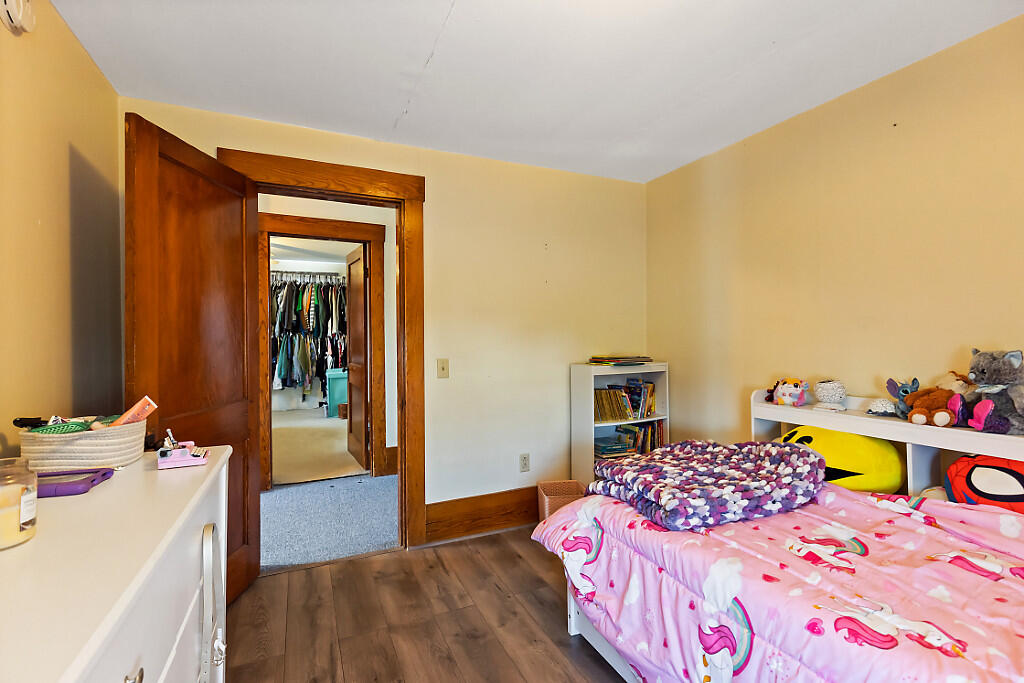 157 Riverside Drive Property Photo 28
