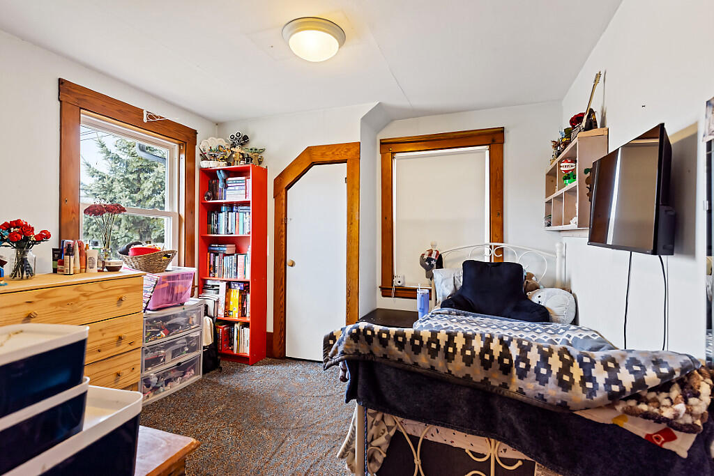157 Riverside Drive Property Photo 33