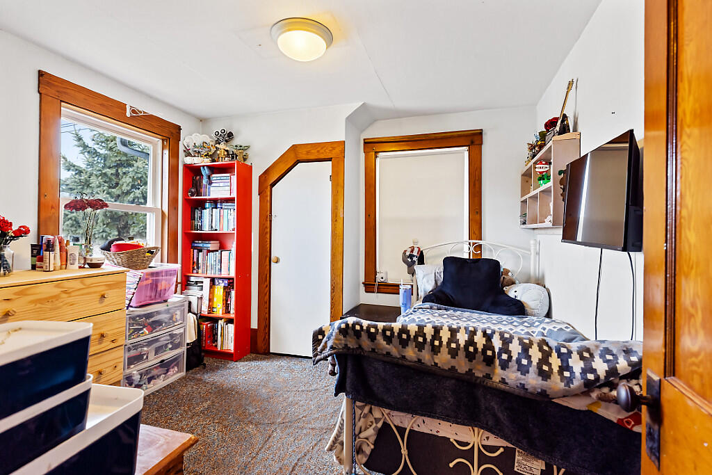 157 Riverside Drive Property Photo 34