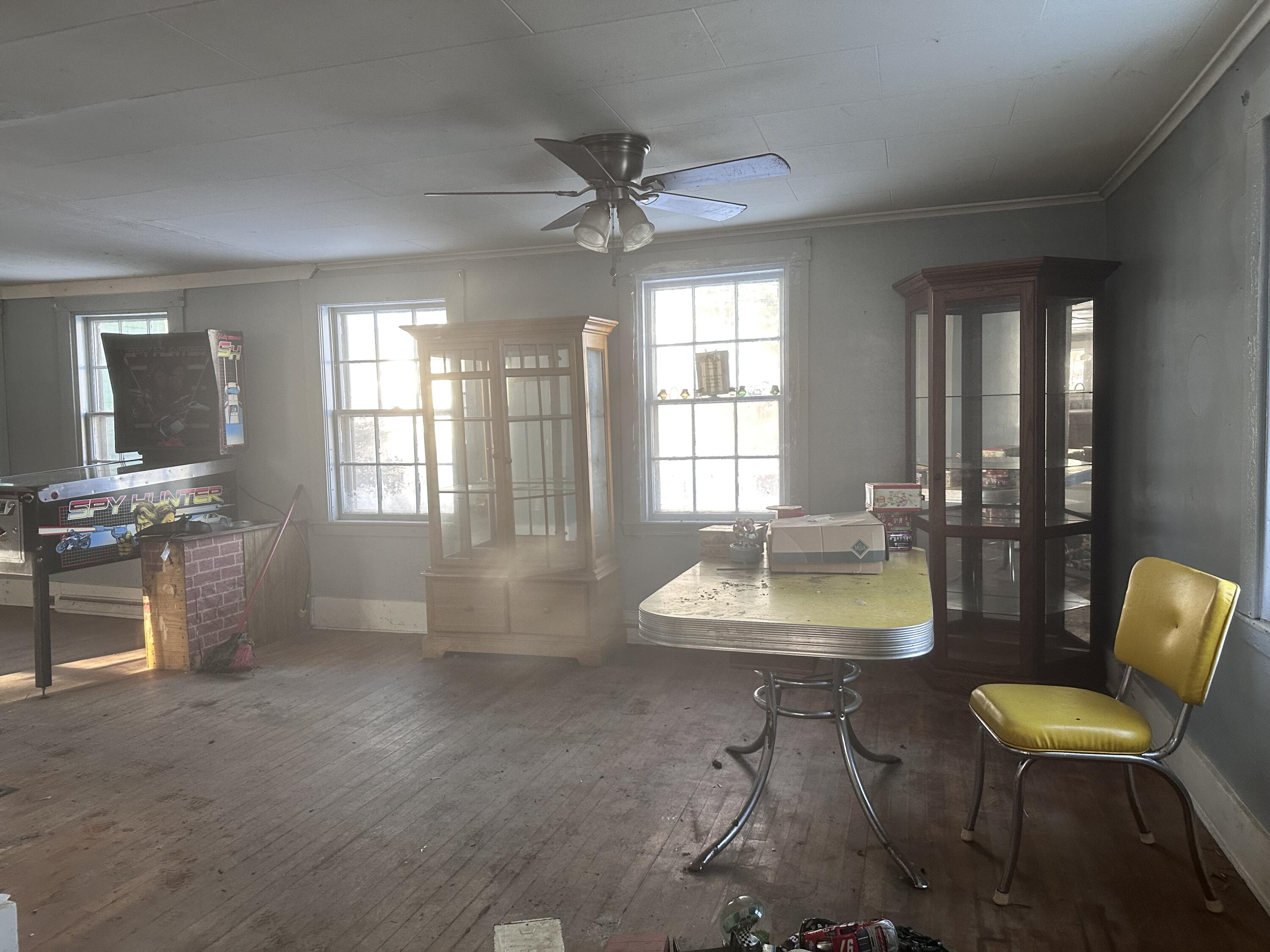 725 Water Street Property Photo 5