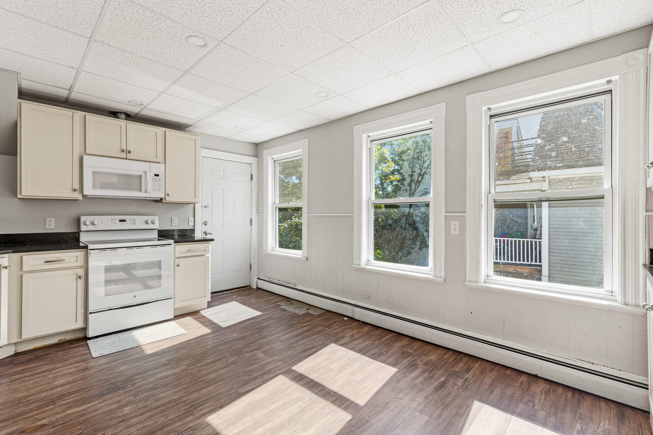 174 Bartlett Street Property Photo 19