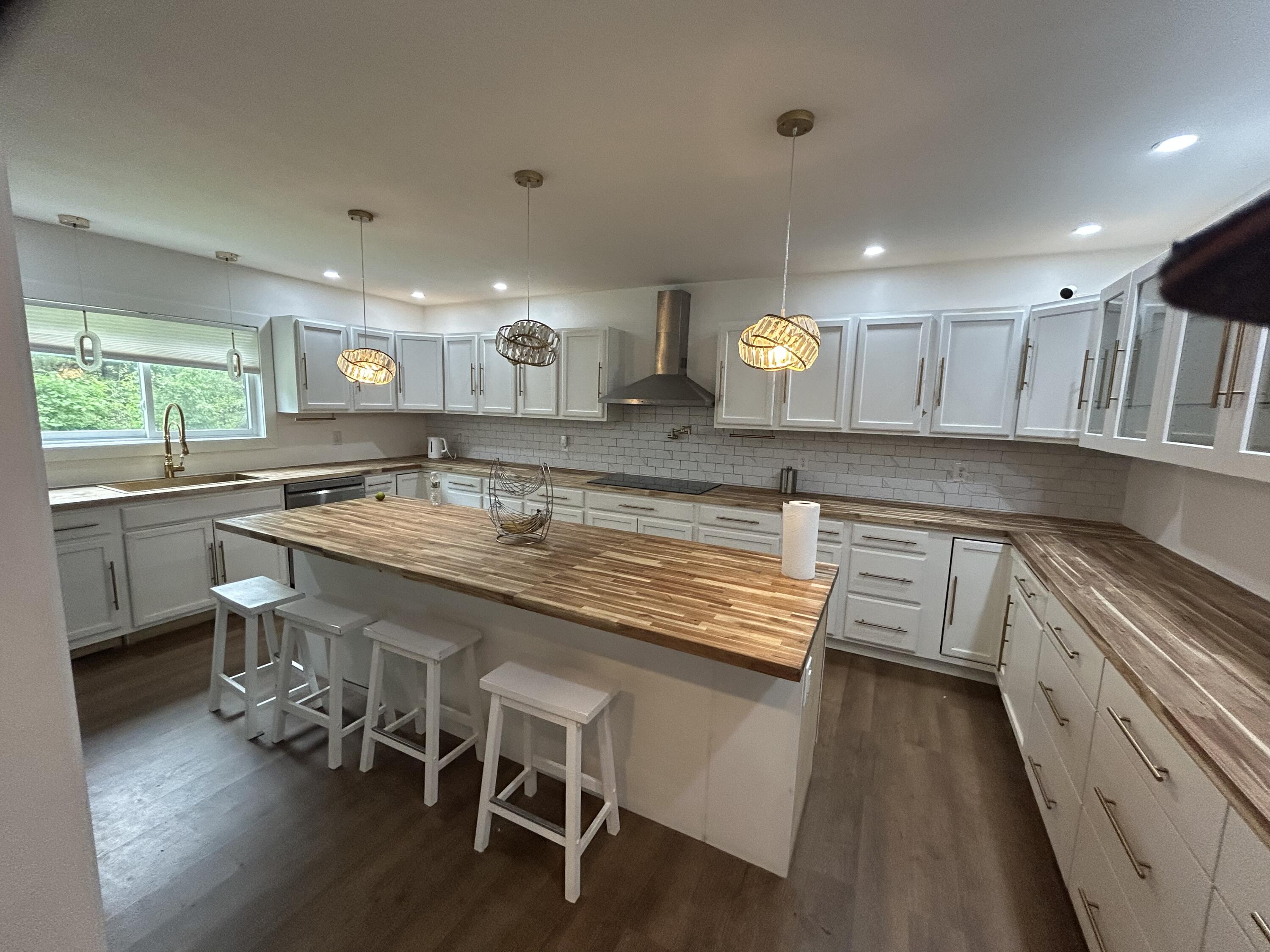 10 Old Orchard Road Property Photo 9