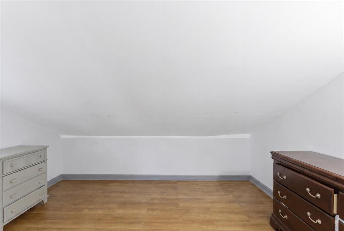 10 Old Orchard Road Property Photo 32