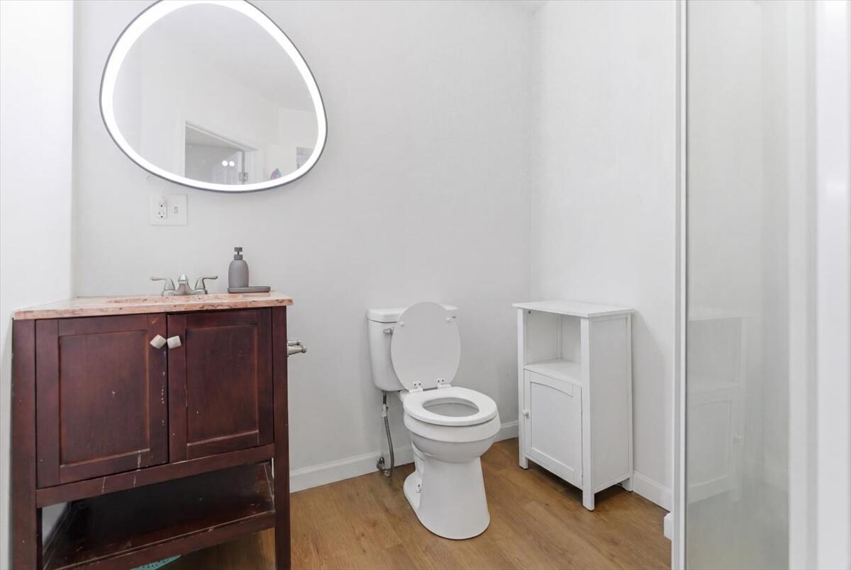 10 Old Orchard Road Property Photo 36
