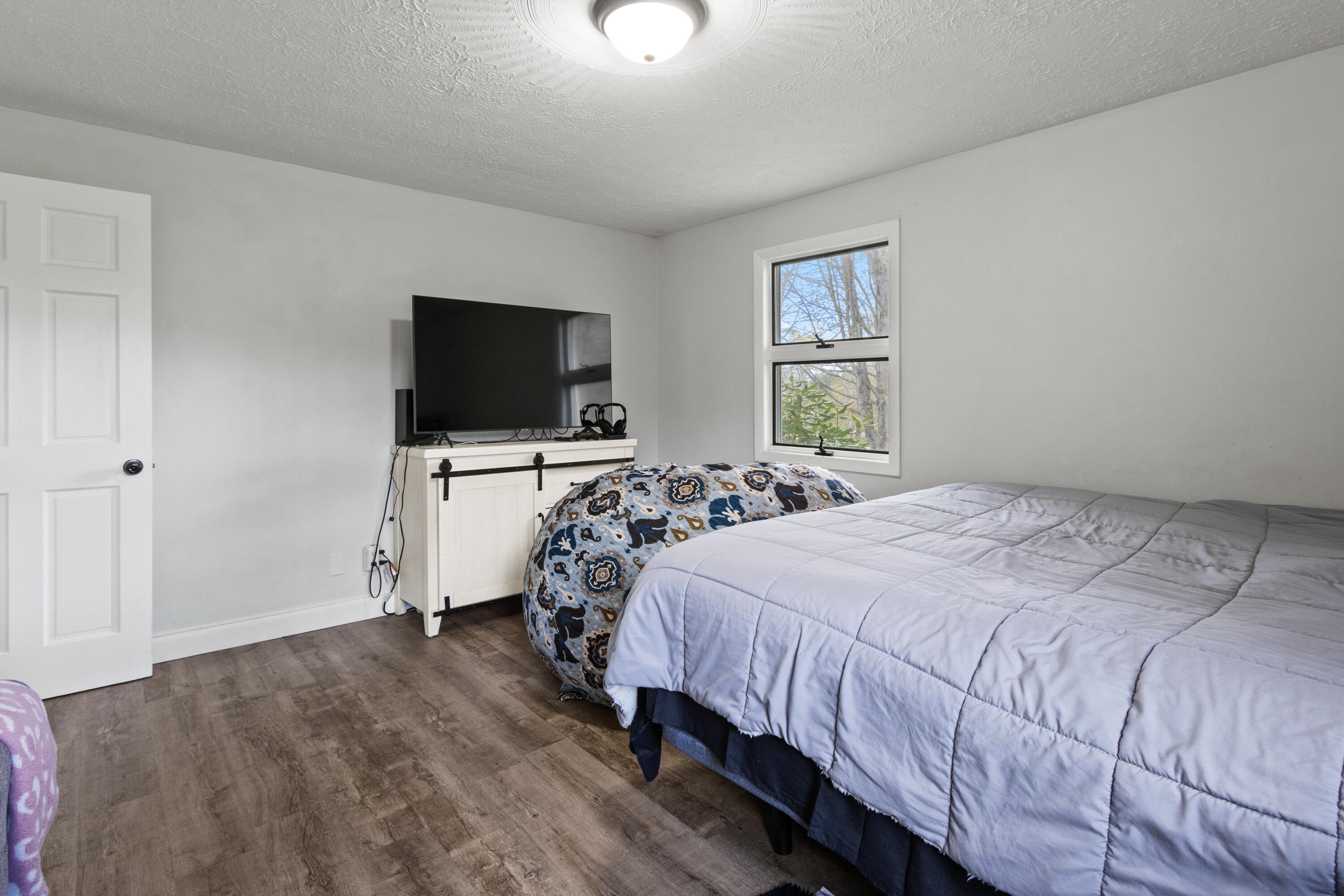 18 Martin Heights Property Photo 48