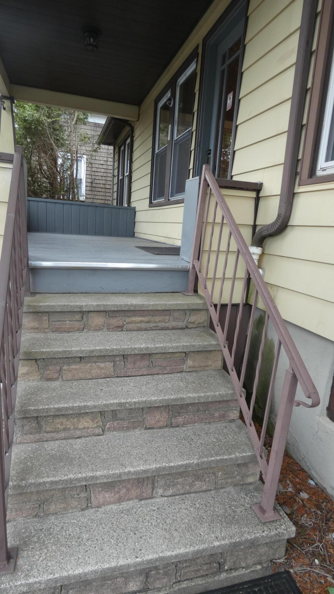 53 River Street Property Photo 8