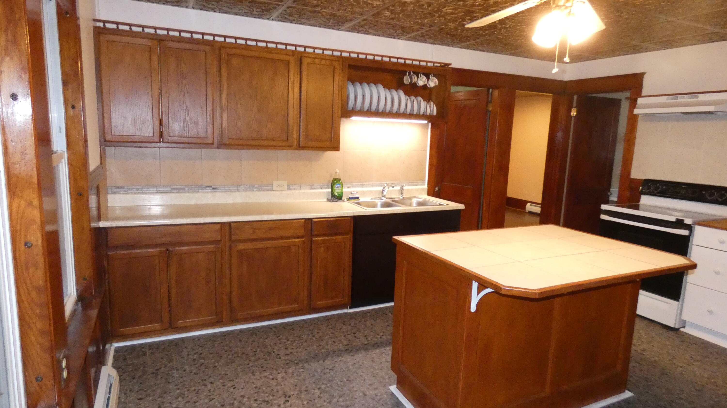 53 River Street Property Photo 13