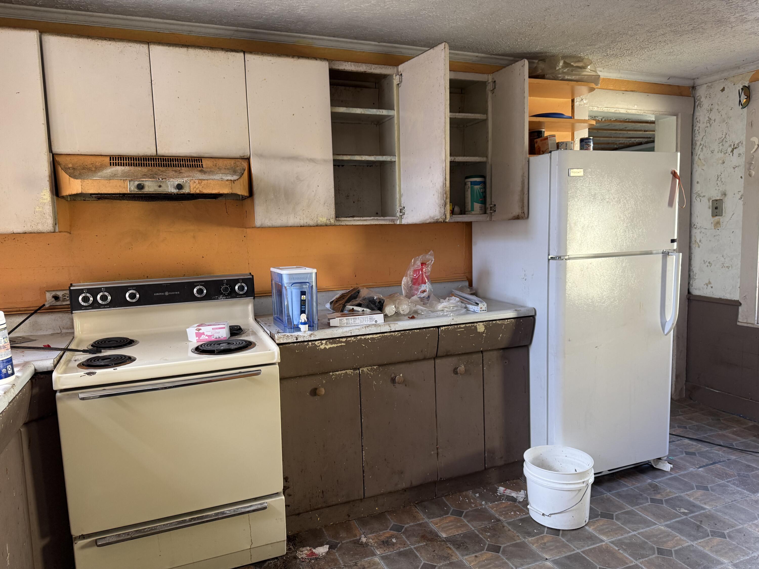 48 Fremont Street Property Photo 27