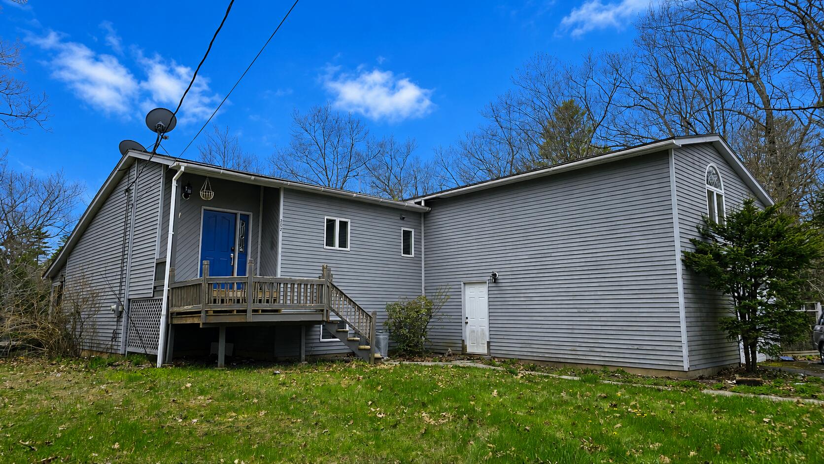 202 Stream Road Property Photo 2