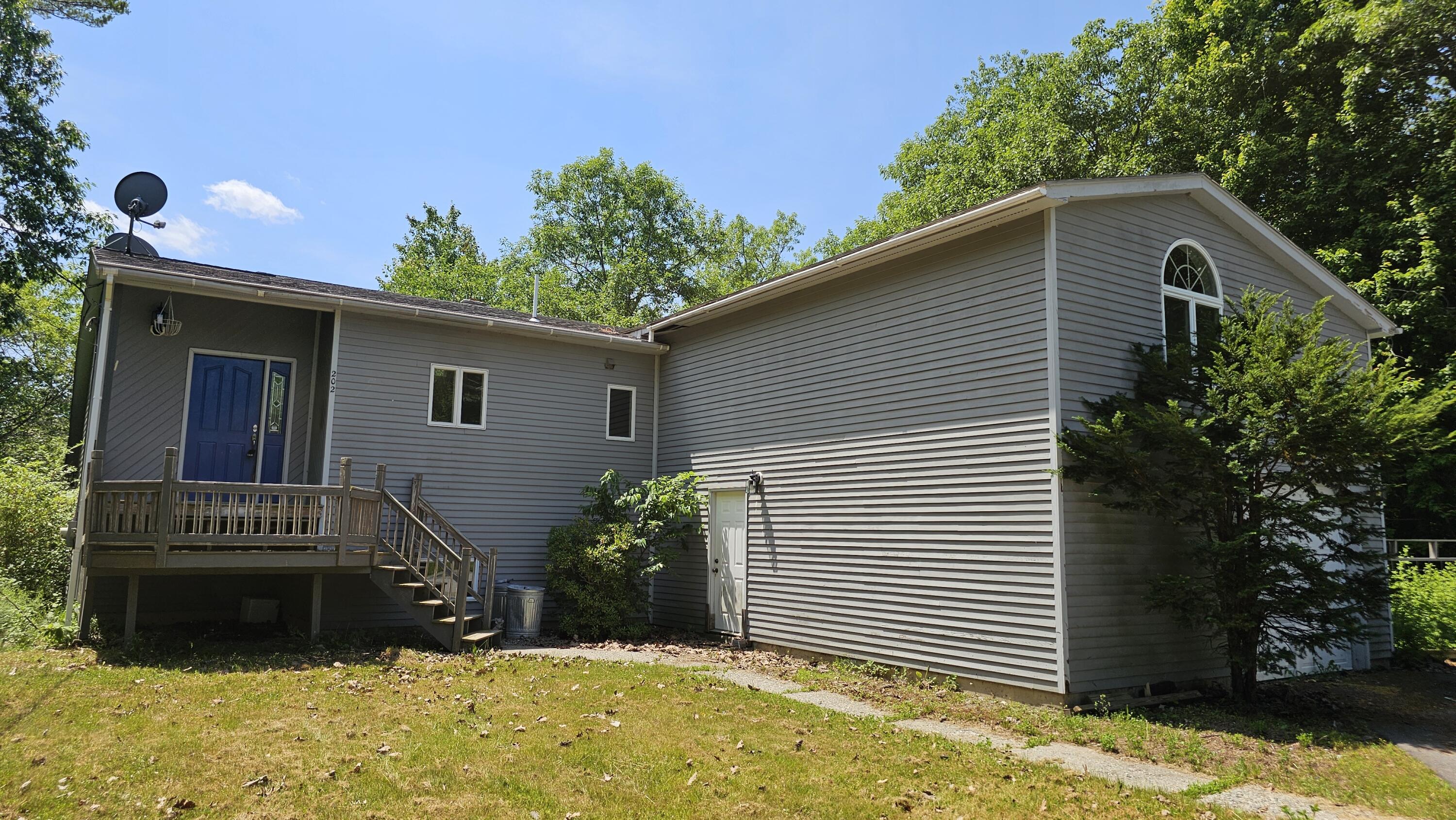202 Stream Road Property Photo 3