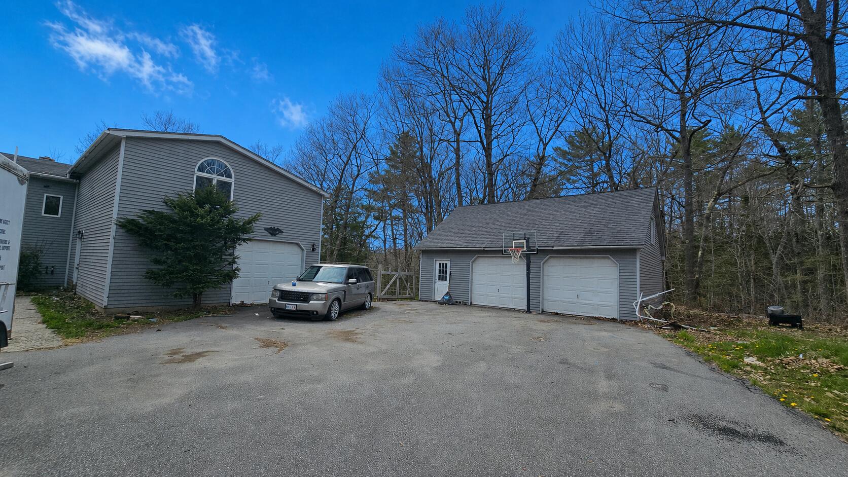 202 Stream Road Property Photo 4