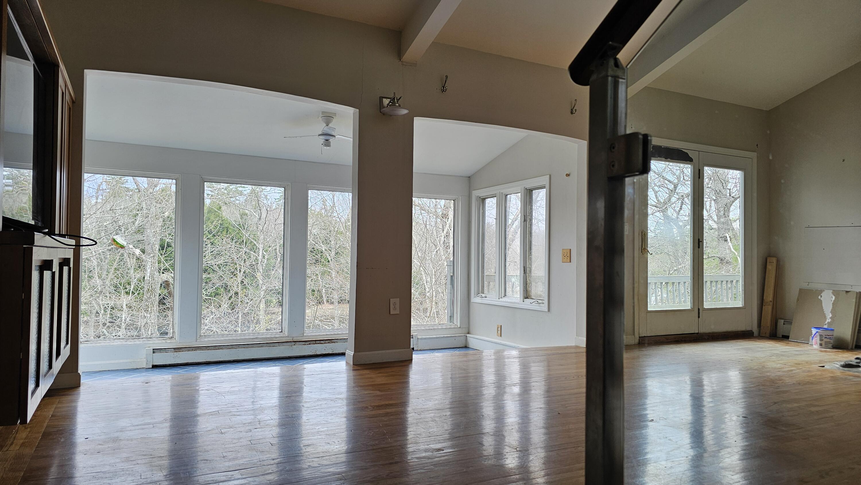 202 Stream Road Property Photo 12