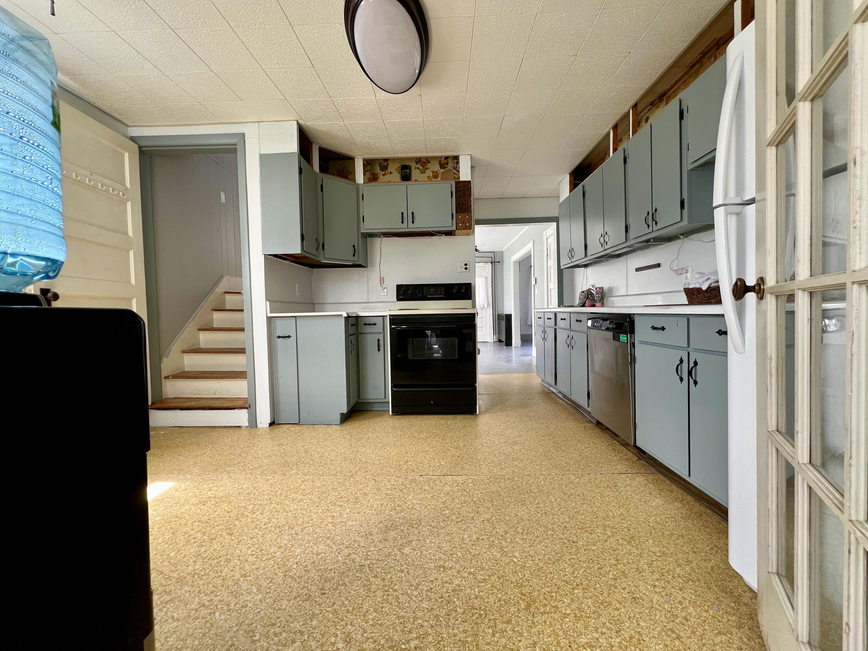 25 Elm Street Property Photo 18