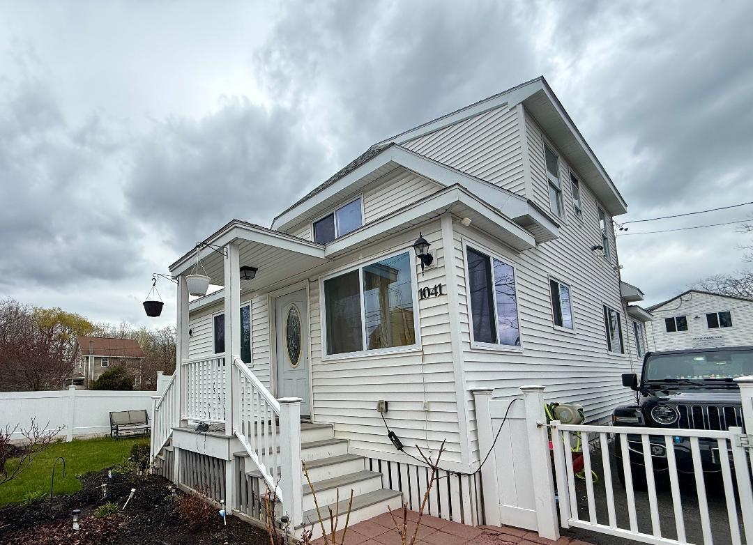 1041 Ocean Avenue Property Photo 1