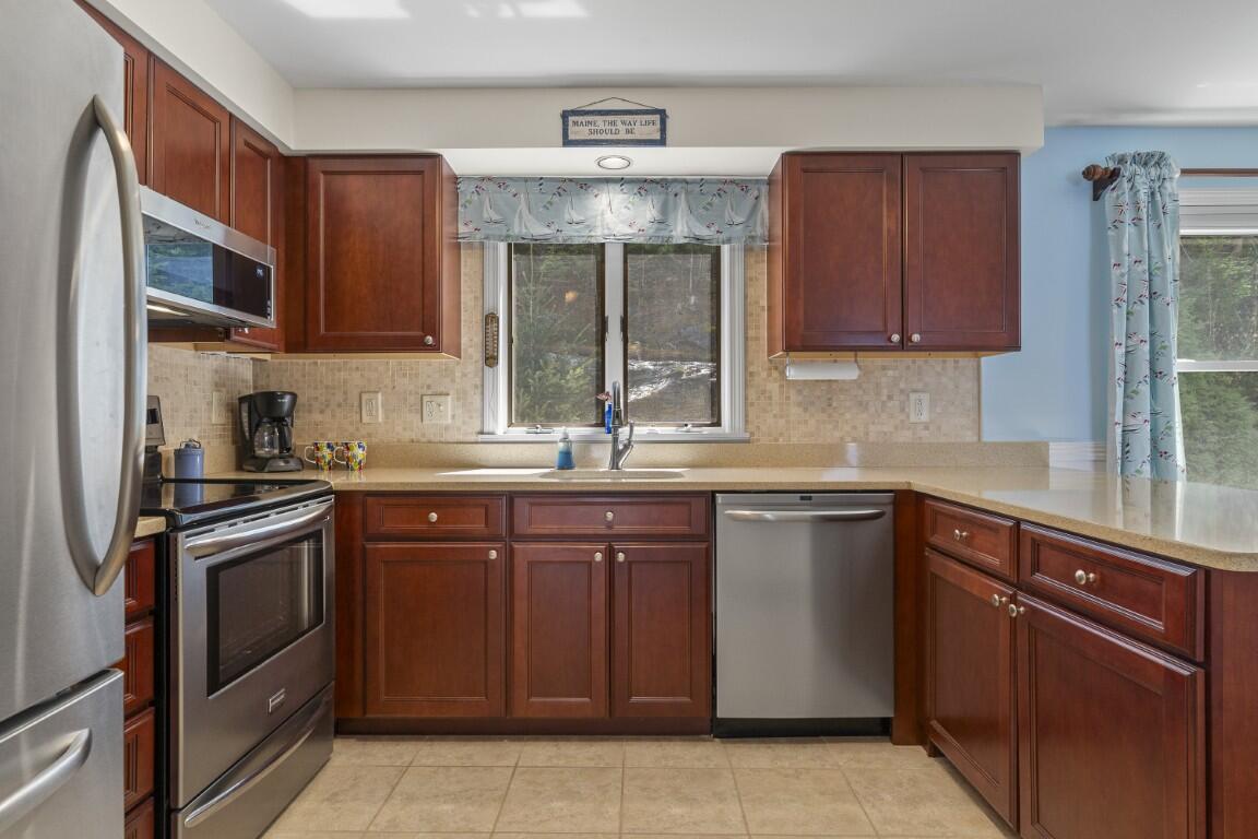 96 Atlantic Avenue C4 Property Photo 12
