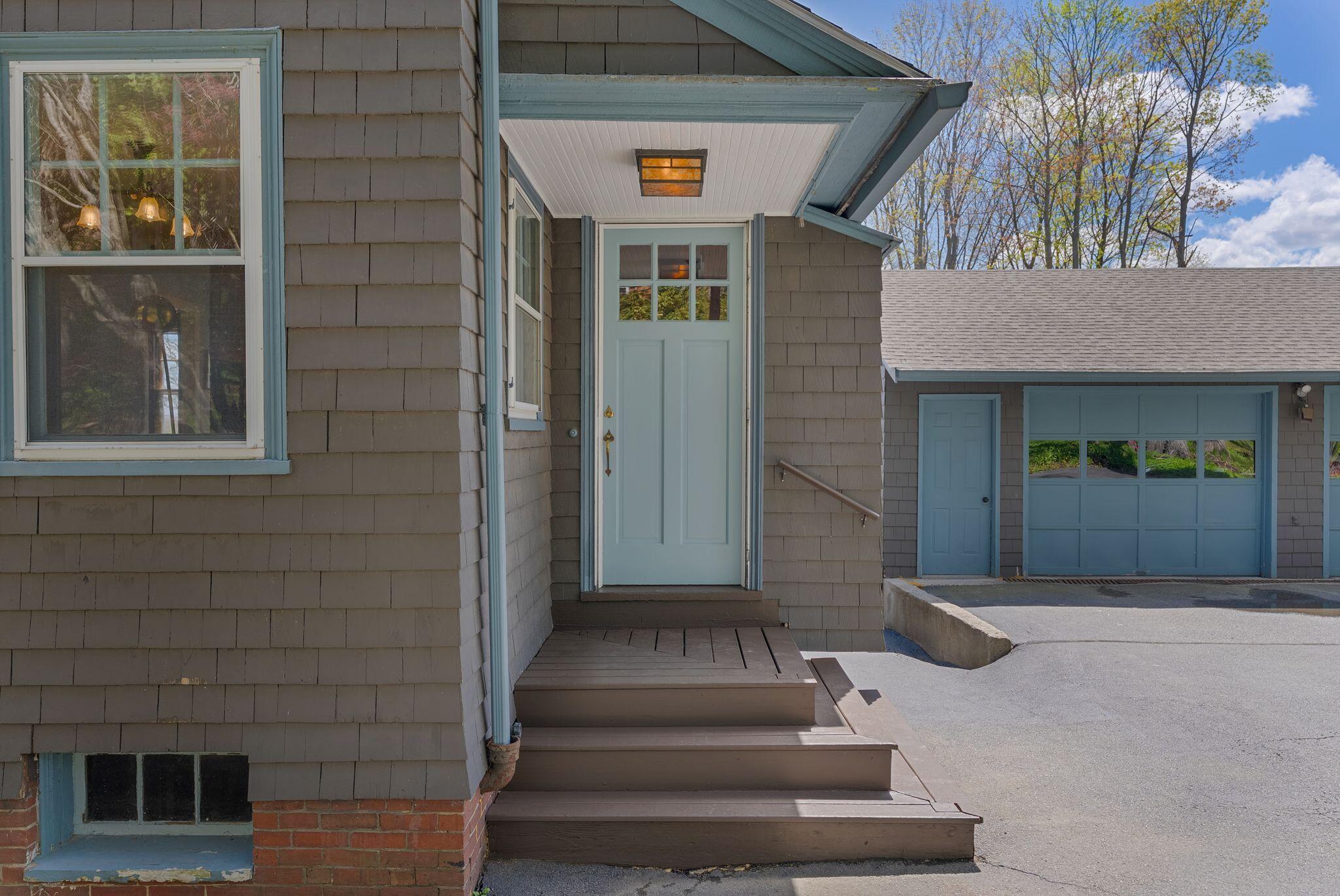 160 Craigie Street Property Photo 5