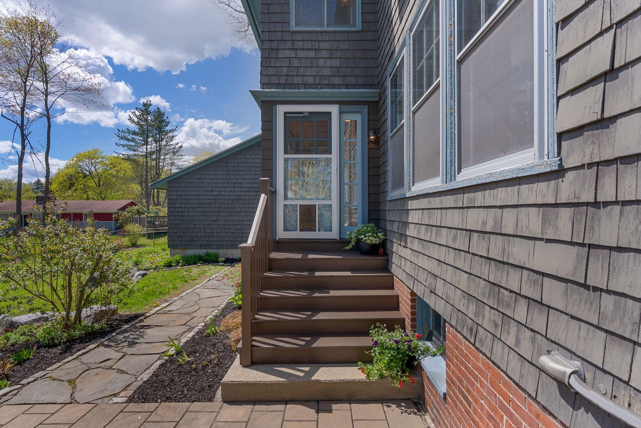 160 Craigie Street Property Photo 21