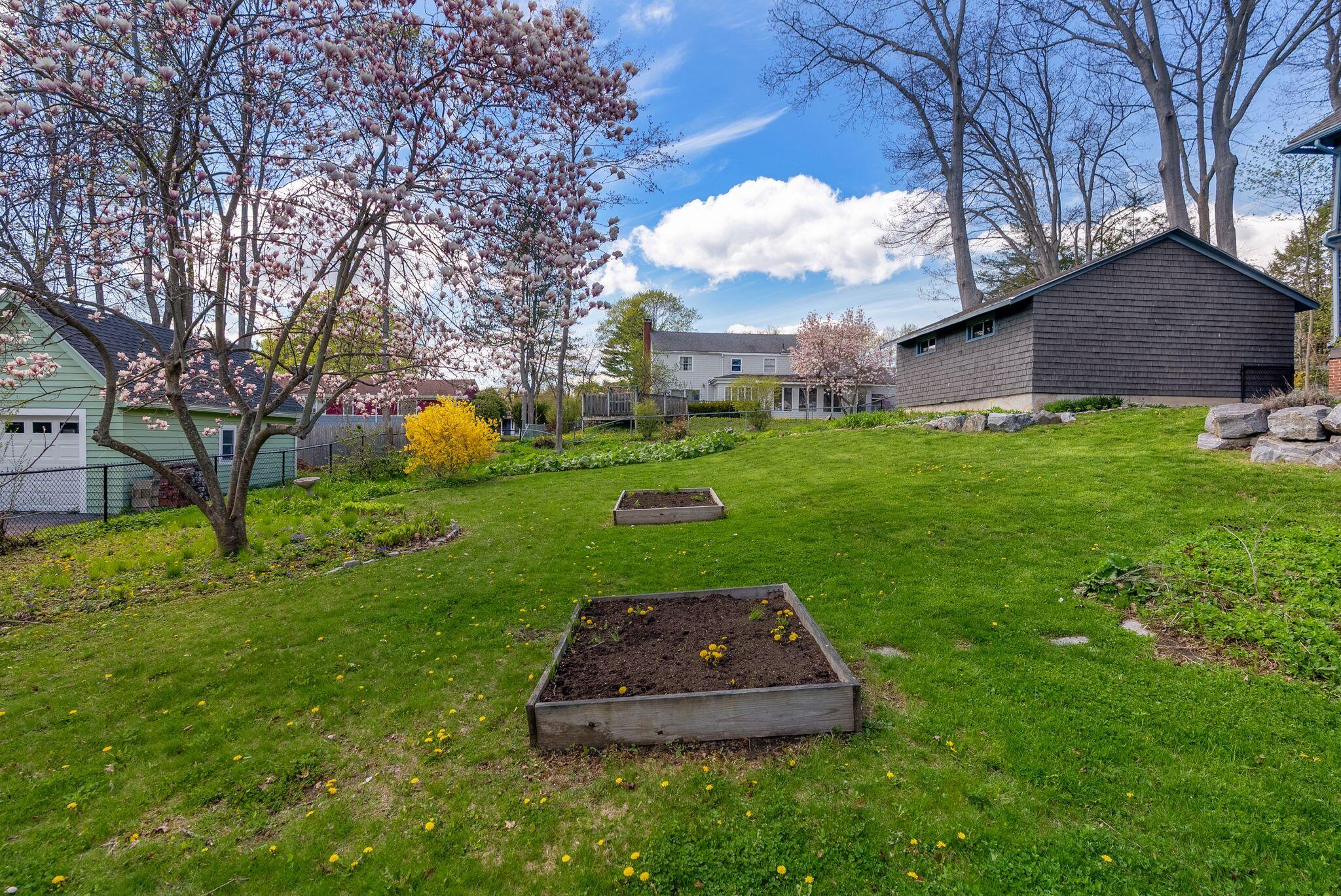 160 Craigie Street Property Photo 26