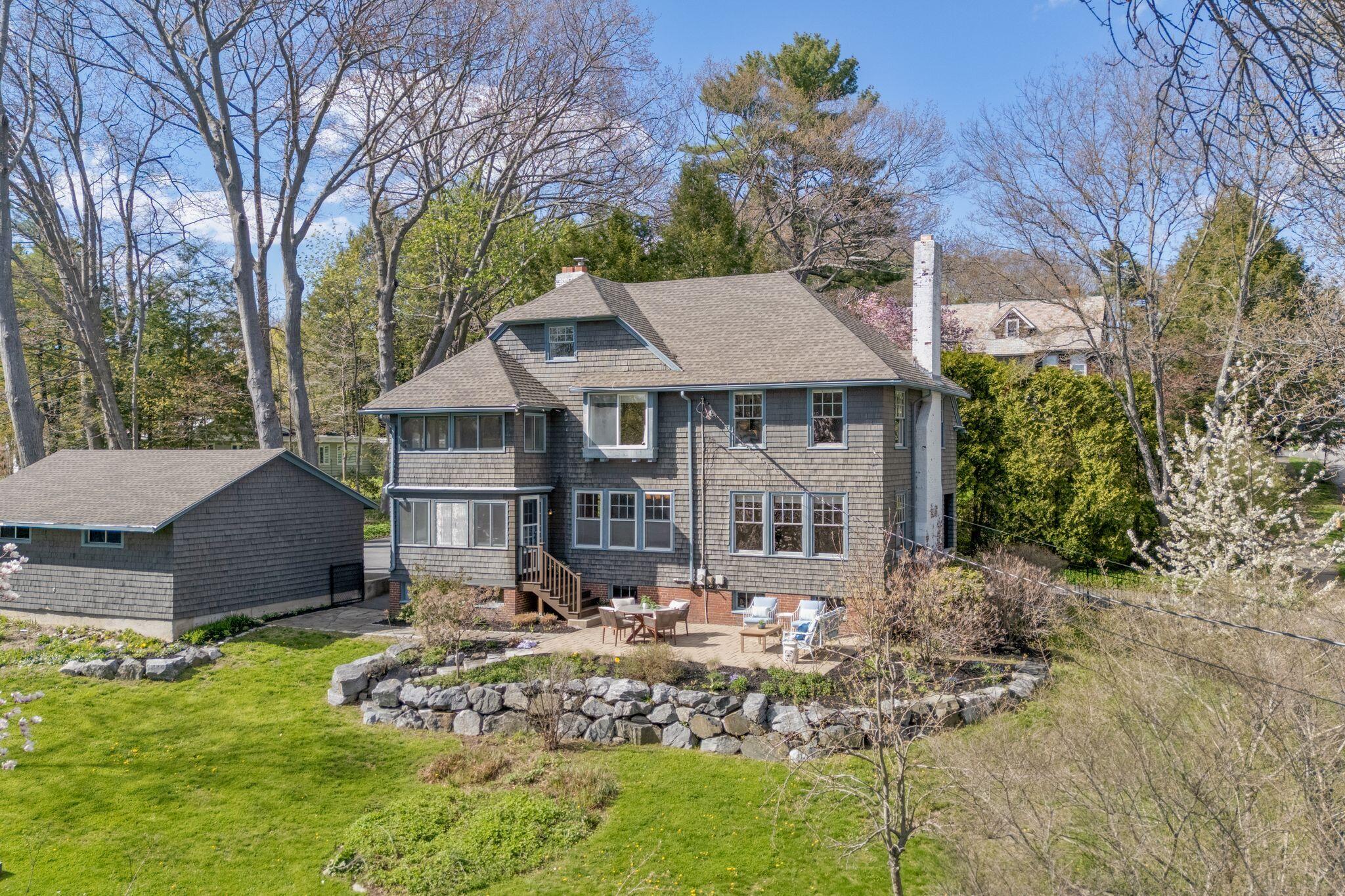 160 Craigie Street Property Photo 35