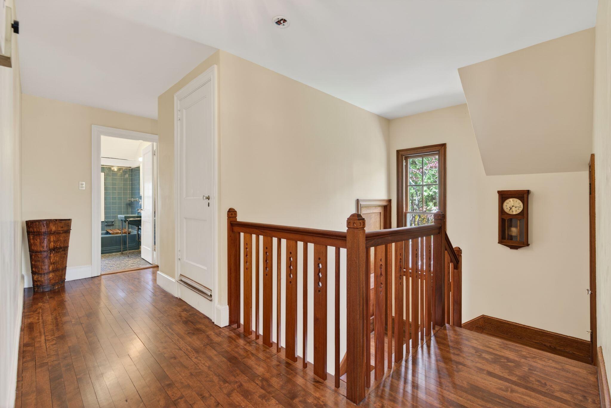 160 Craigie Street Property Photo 73