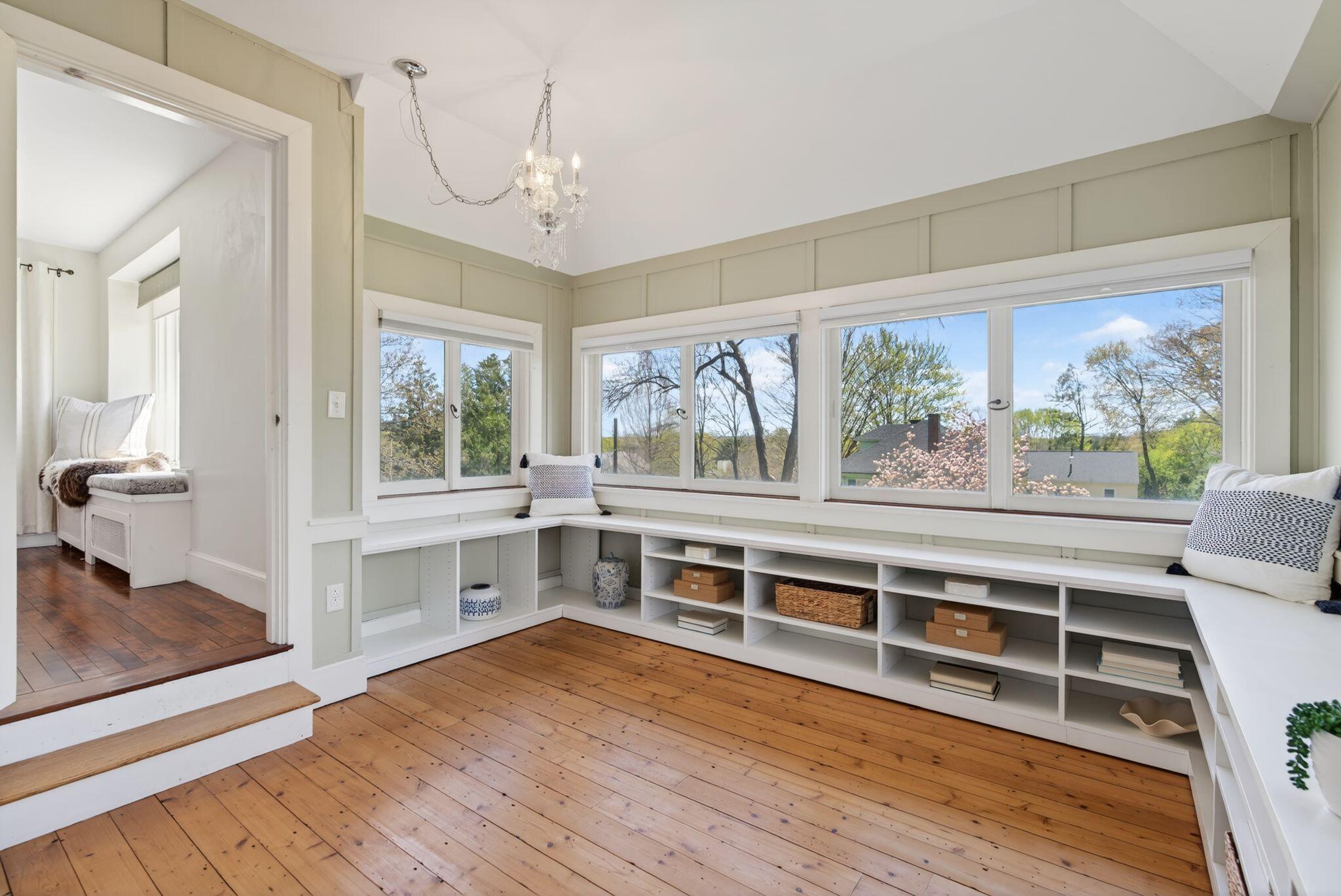 160 Craigie Street Property Photo 85