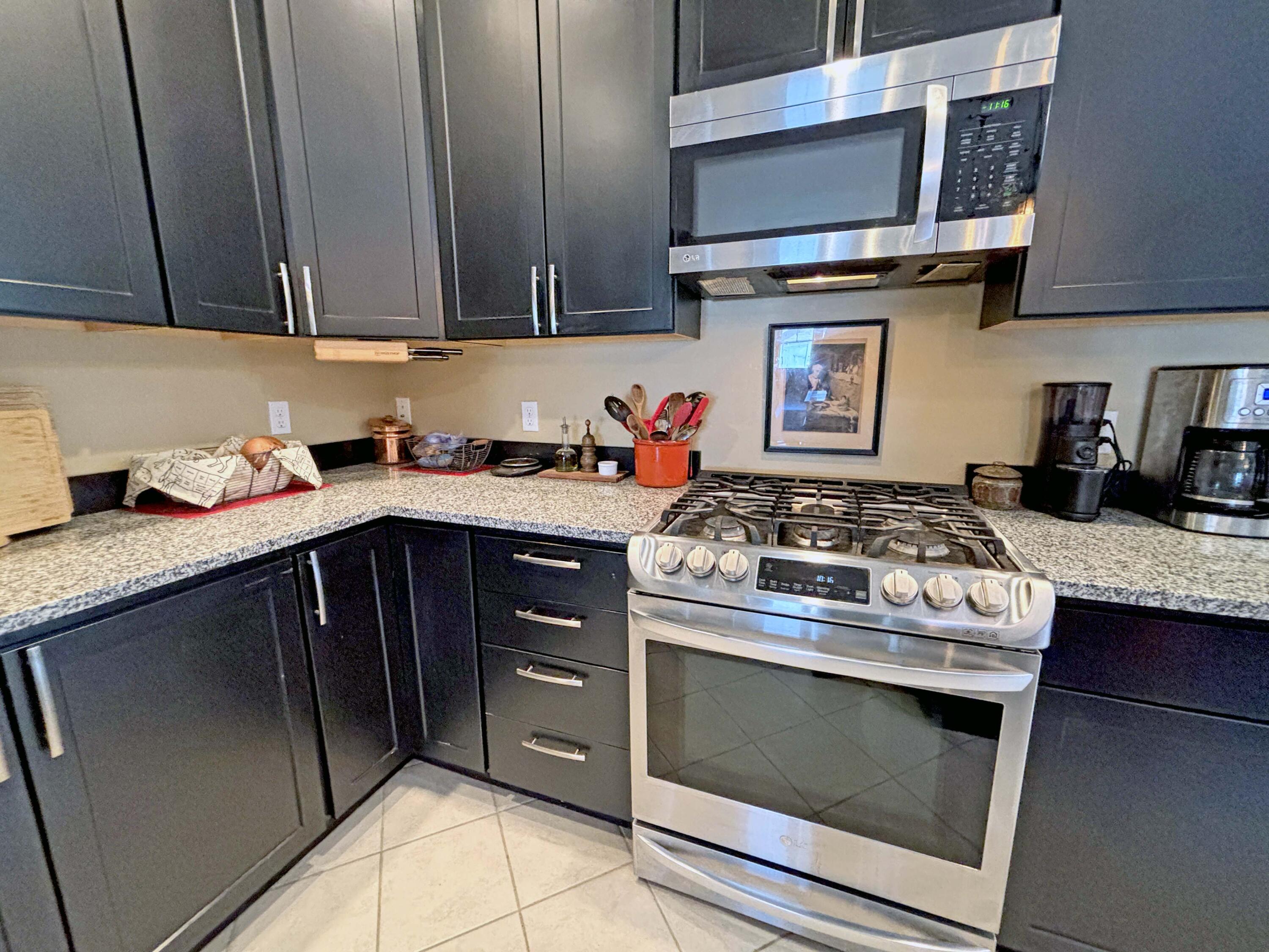 19 Tinker Farm Way . Property Photo 15