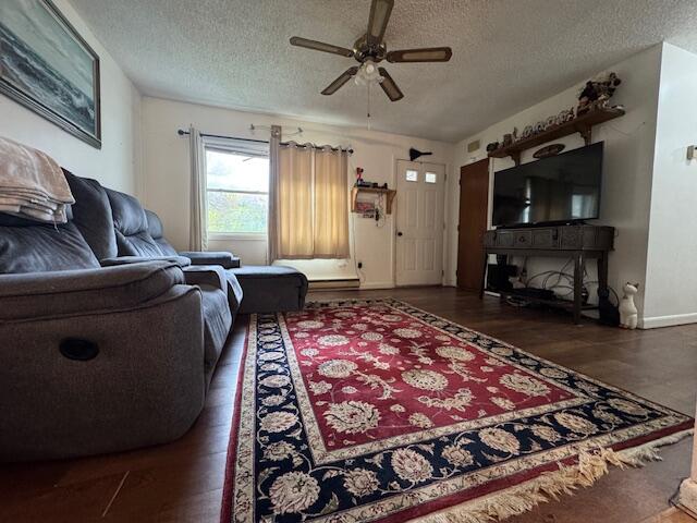 263 Windsor Street Property Photo 5