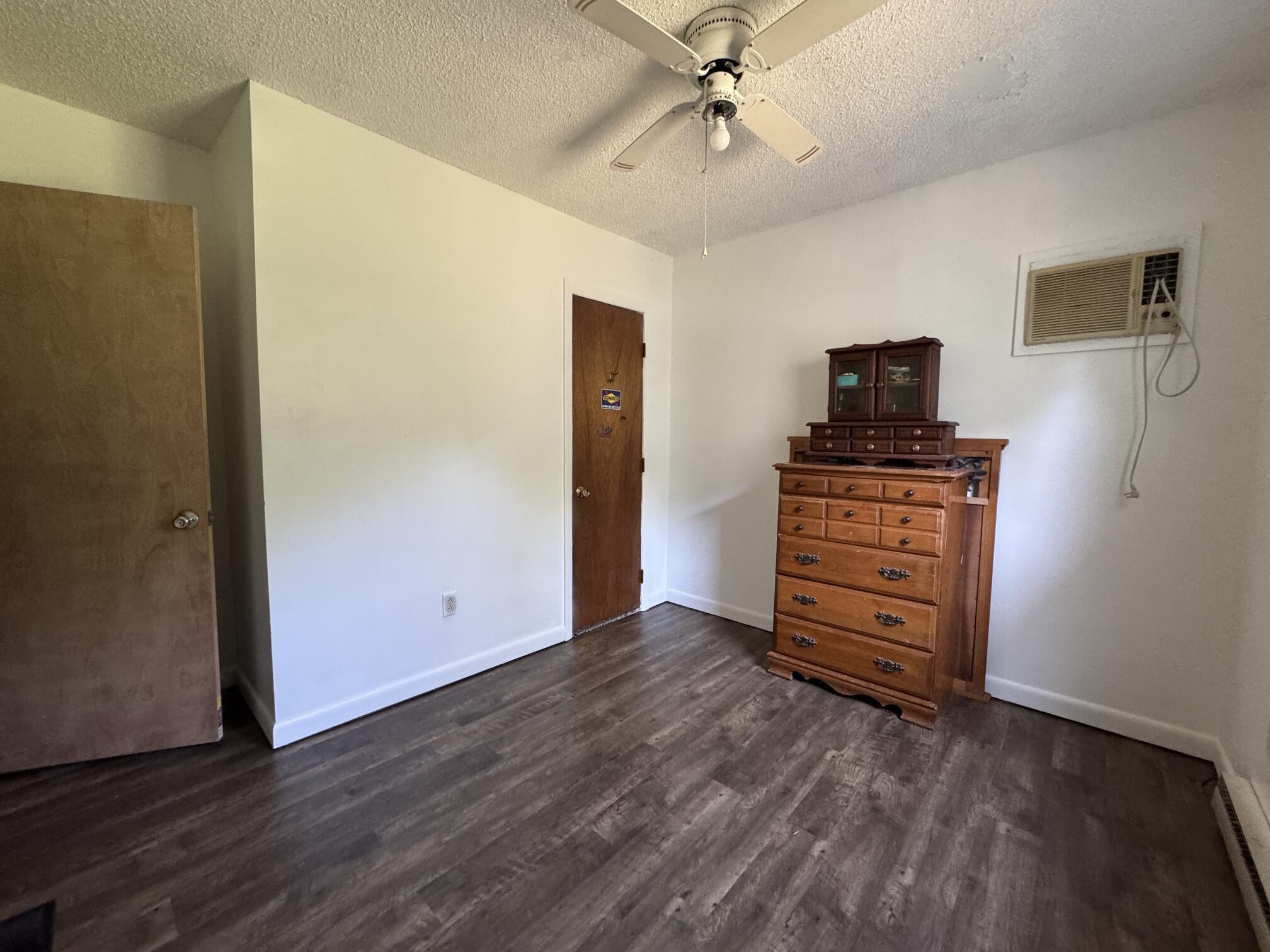 263 Windsor Street Property Photo 12