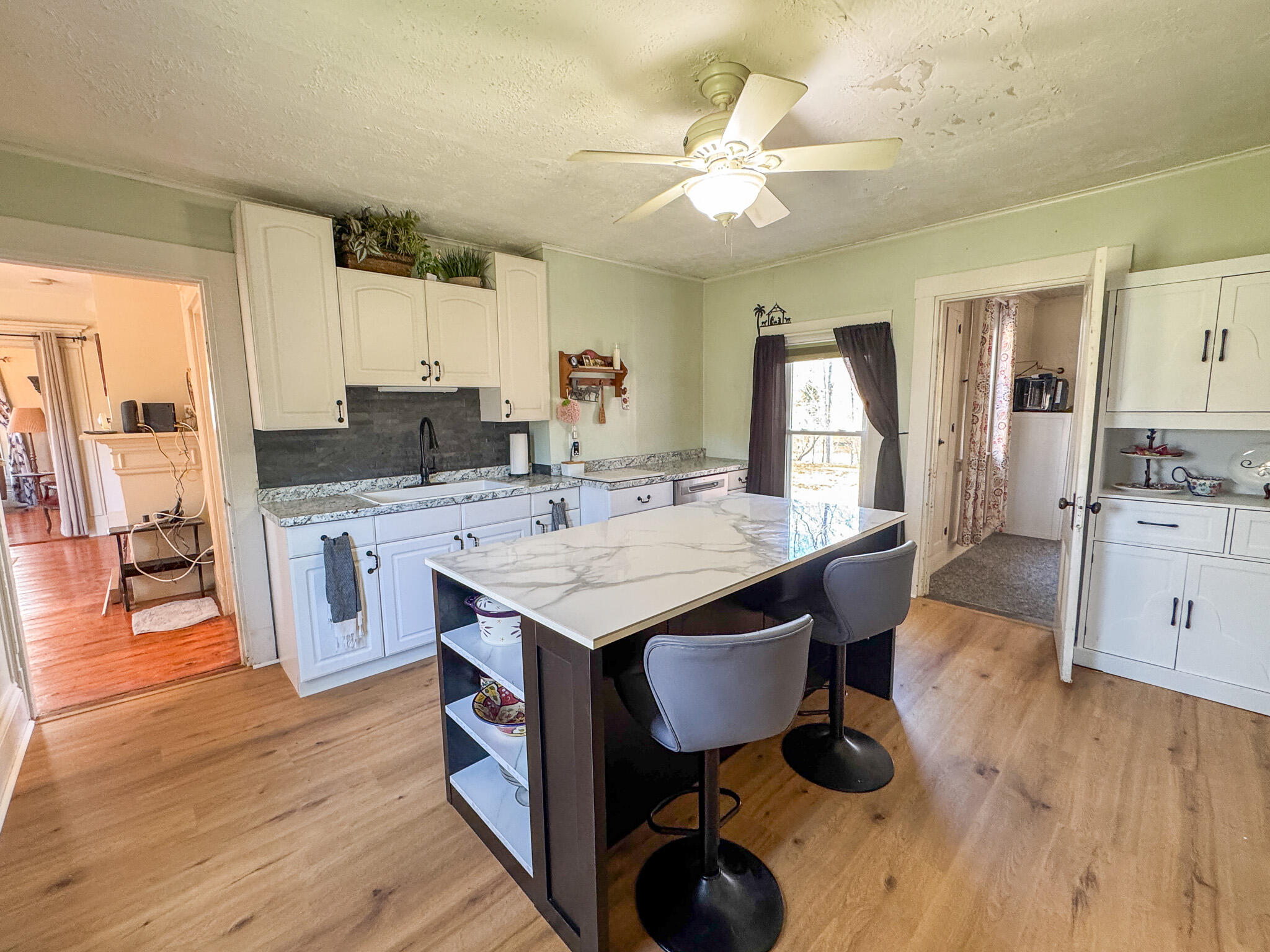 8 Leighton Point Road Property Photo 8