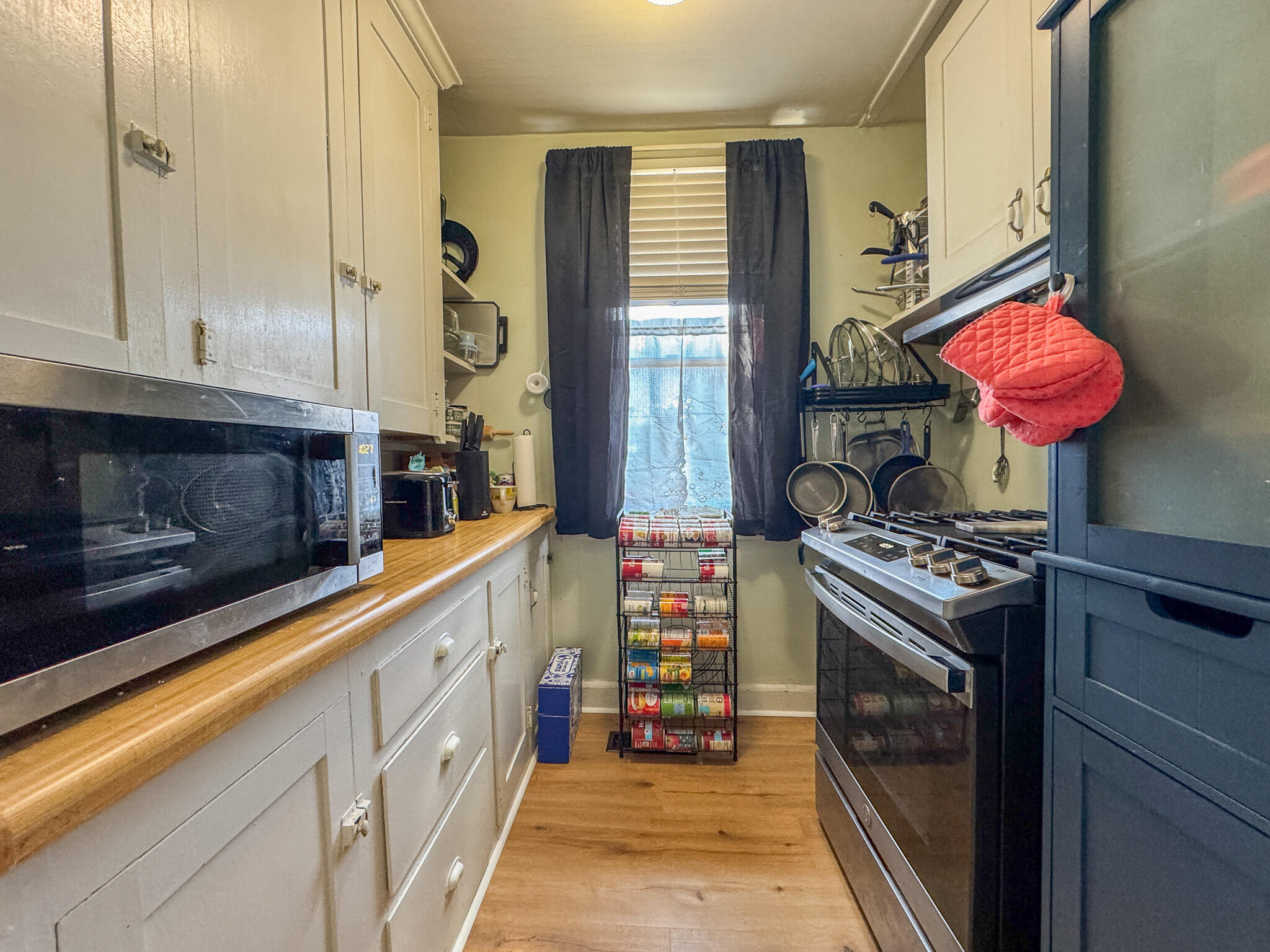 8 Leighton Point Road Property Photo 11