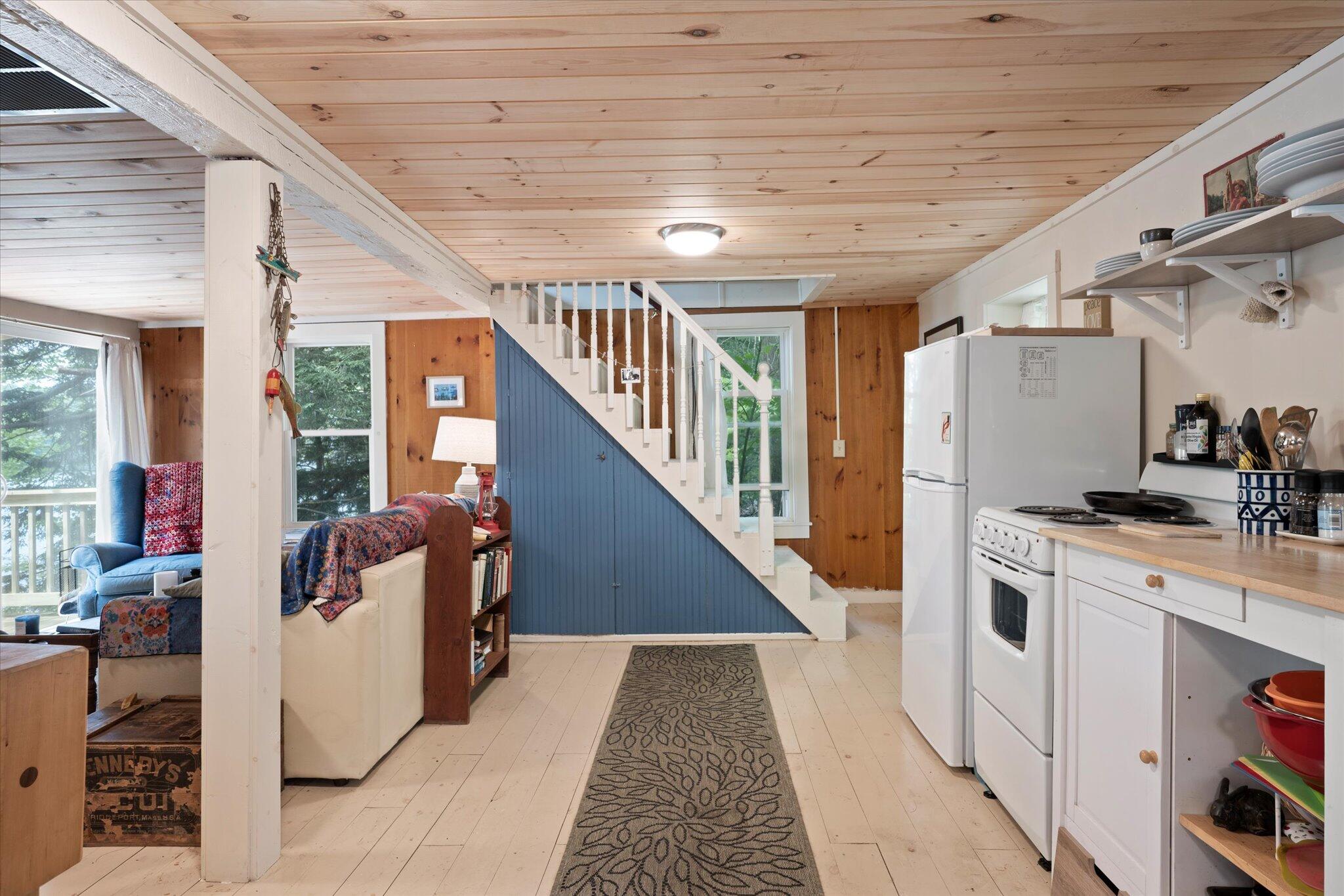 1548 46 Property Photo 12
