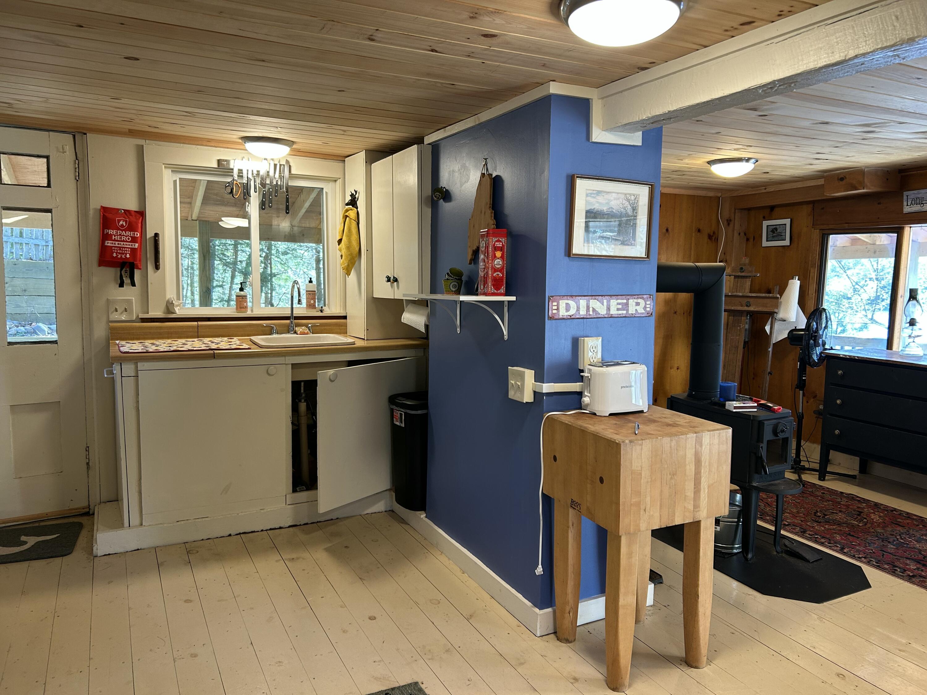 1548 46 Property Photo 15