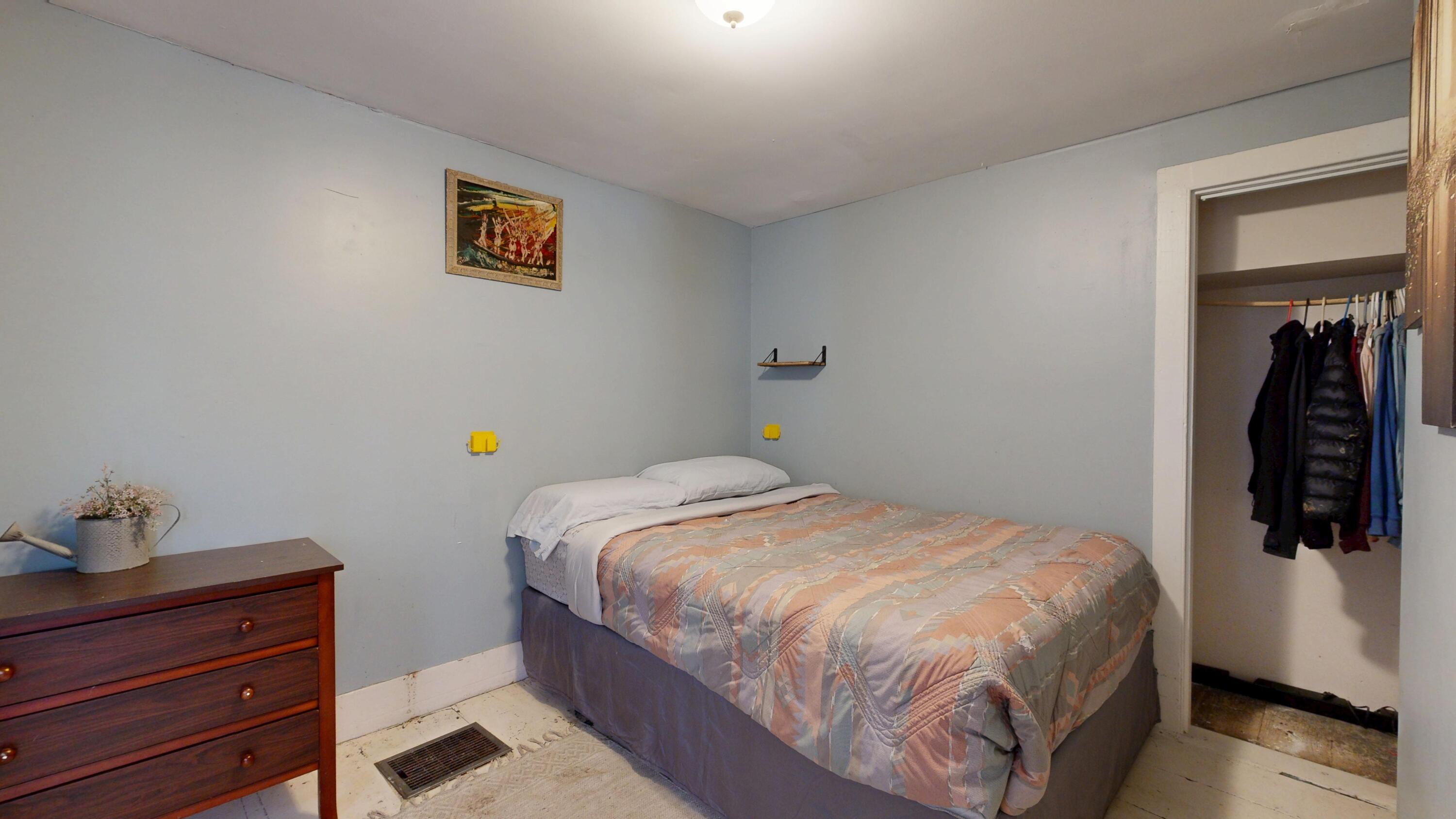 3950 W River Road Property Photo 15