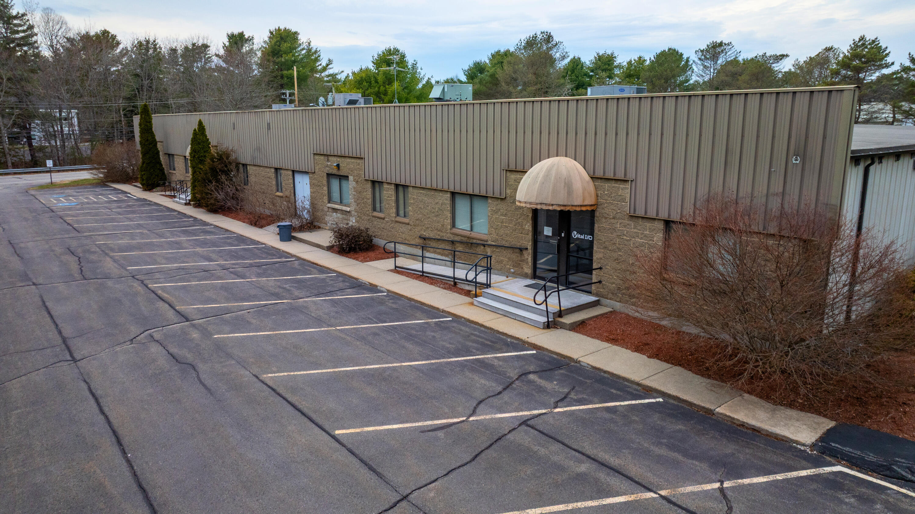 4 Industrial Parkway Property Photo 2