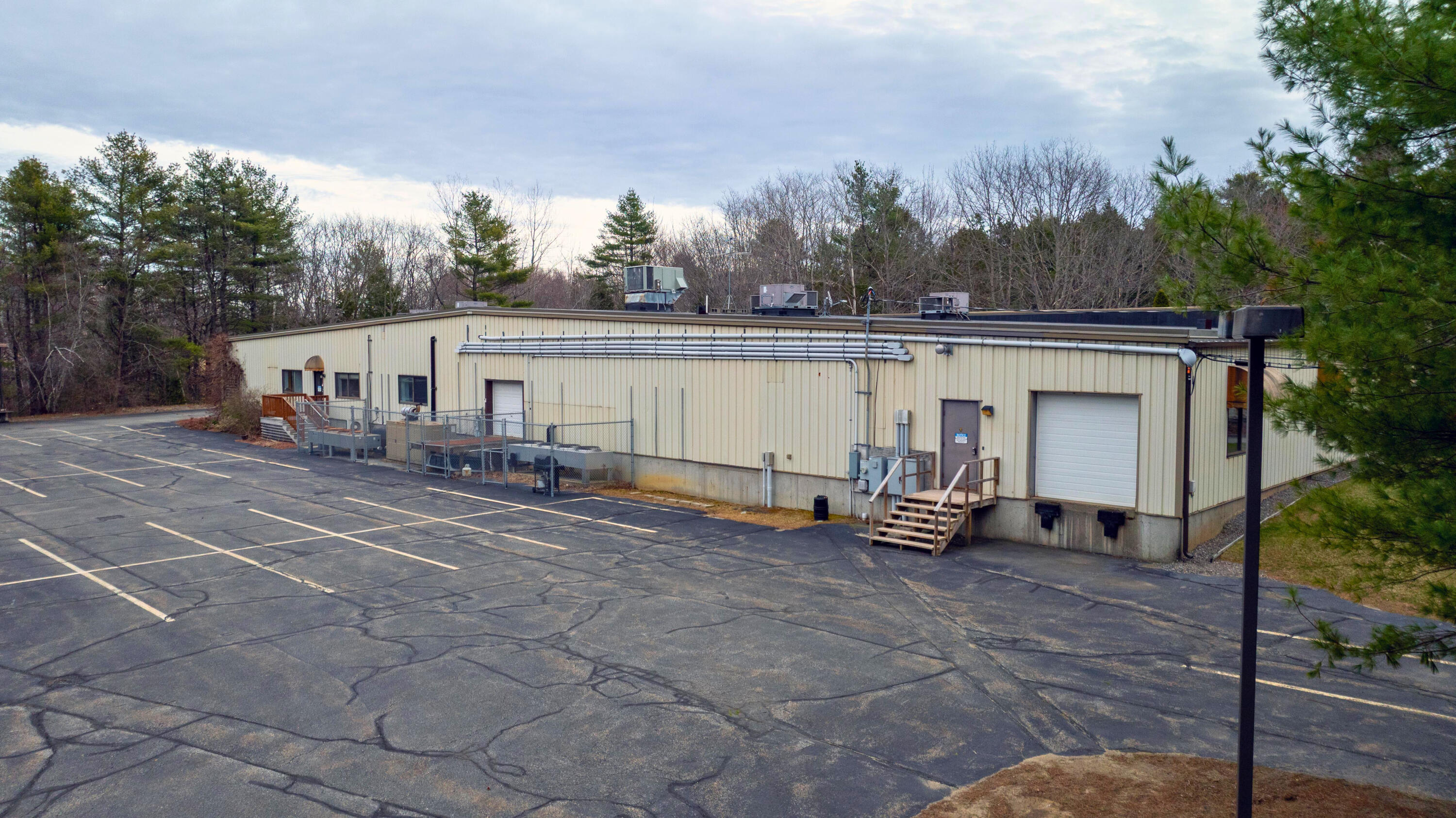 4 Industrial Parkway Property Photo 18