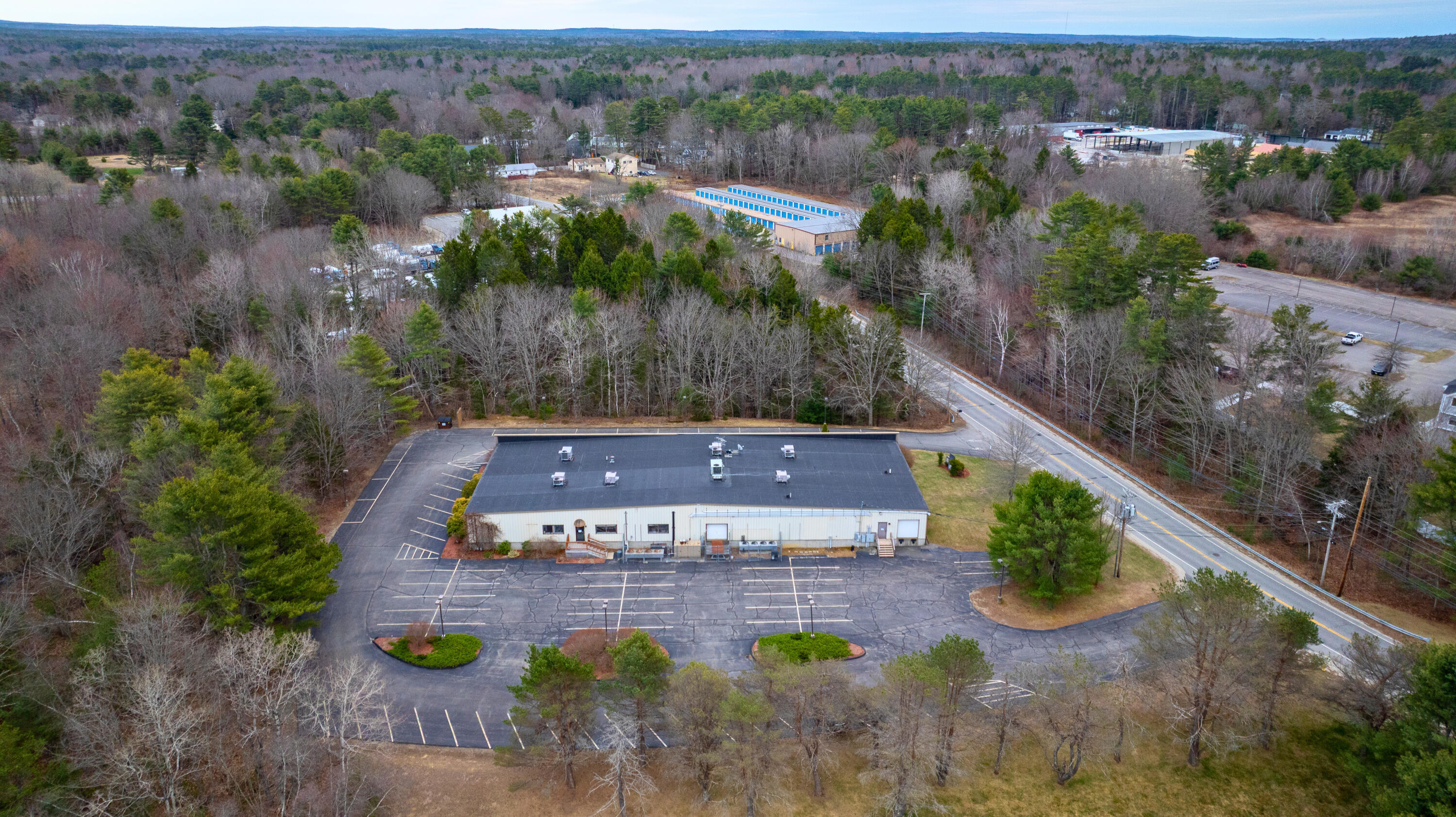 4 Industrial Parkway Property Photo 21