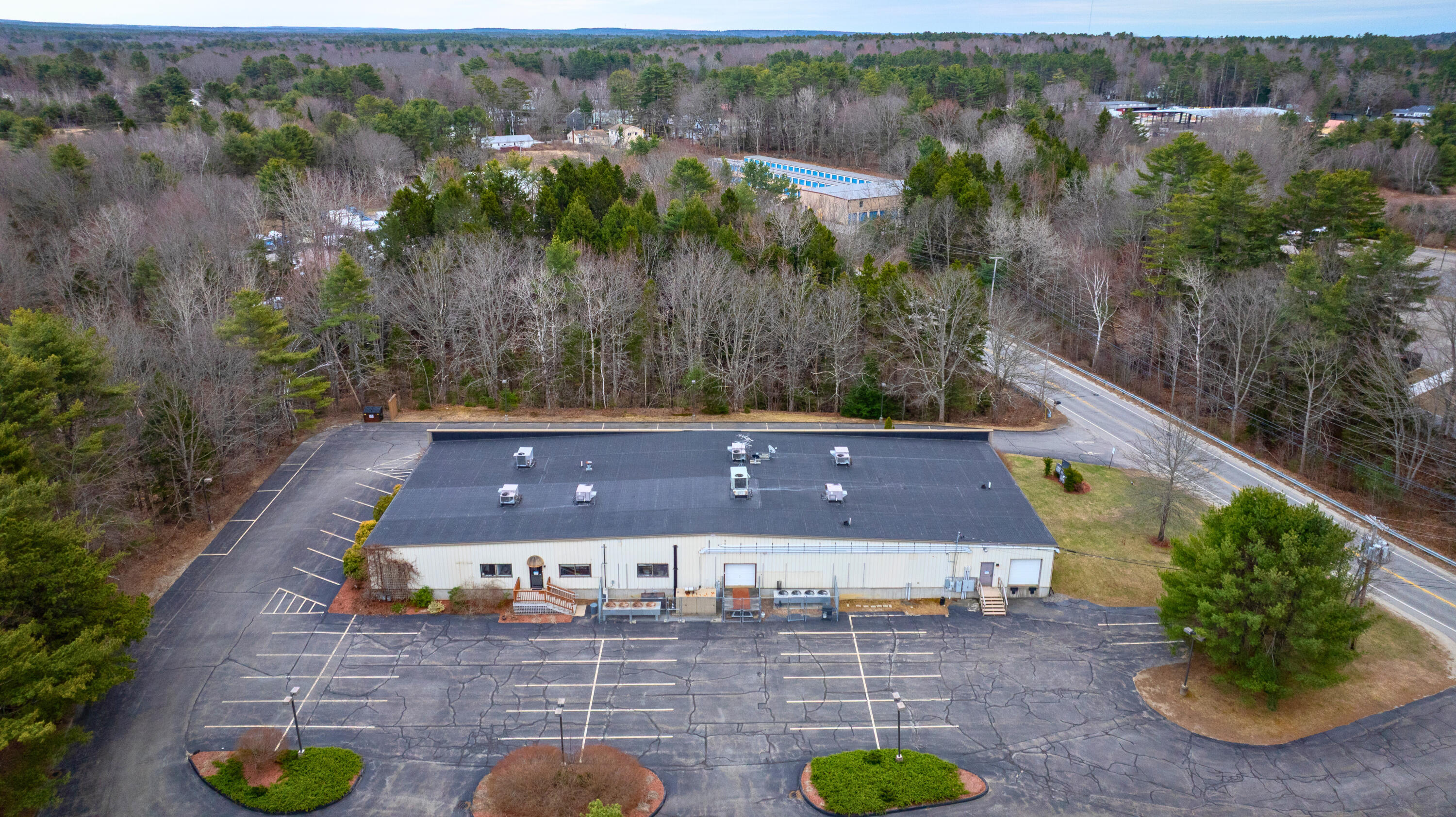 4 Industrial Parkway Property Photo 22