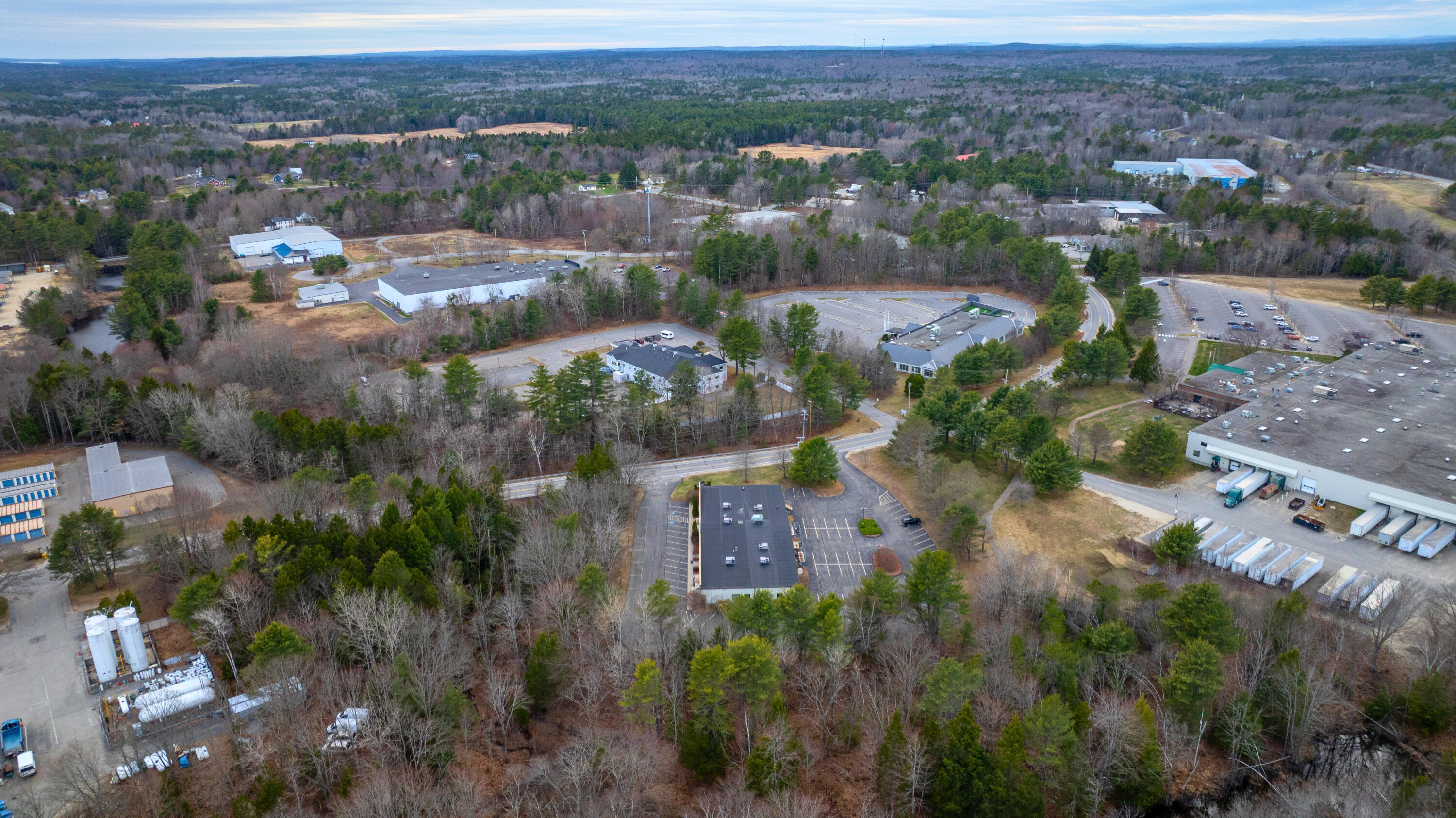 4 Industrial Parkway Property Photo 28
