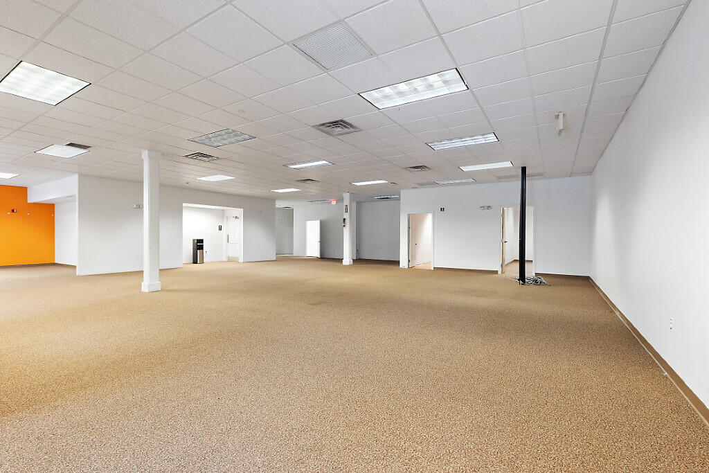 4 Industrial Parkway Property Photo 66