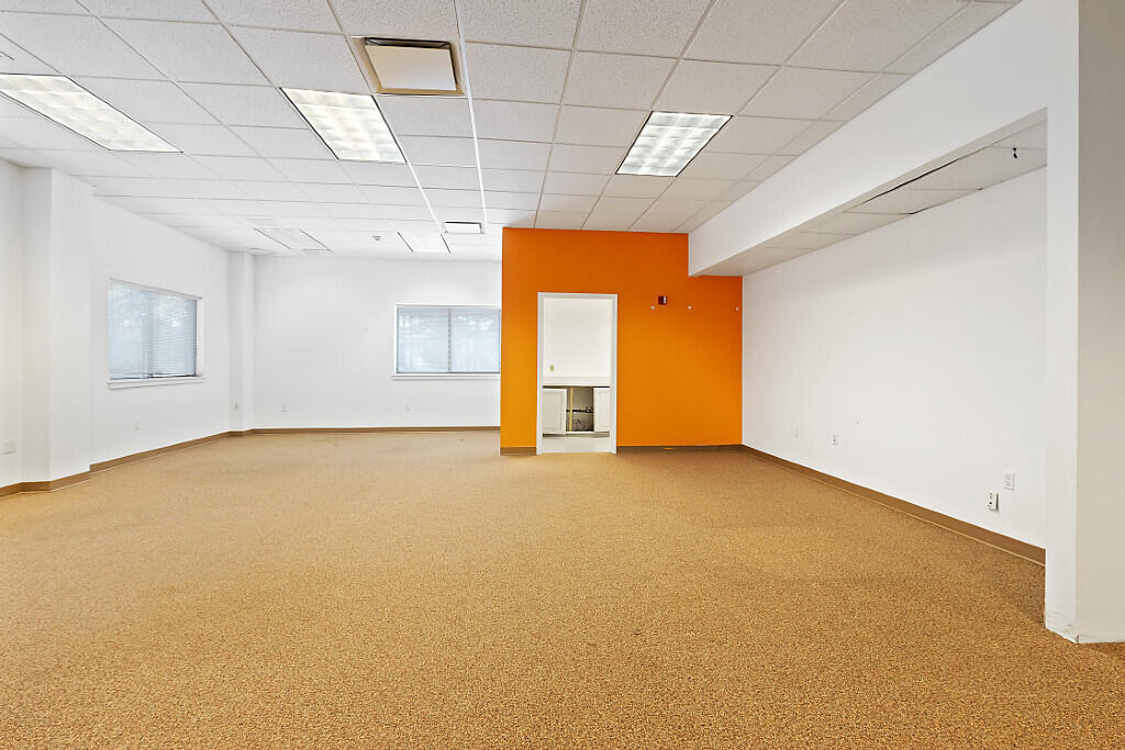 4 Industrial Parkway Property Photo 67