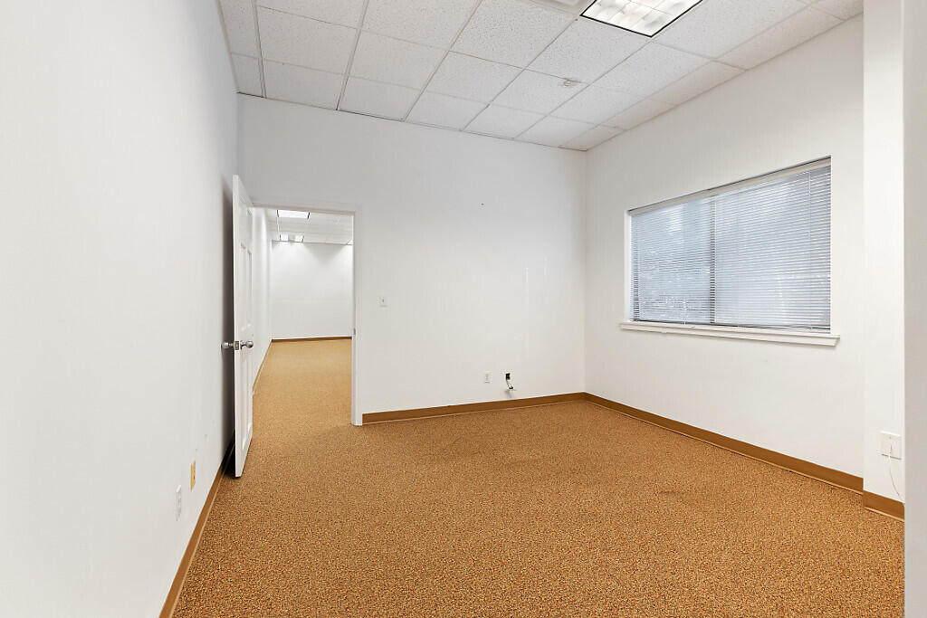 4 Industrial Parkway Property Photo 68